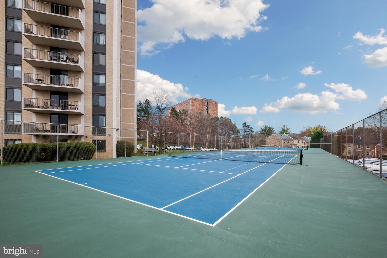 Real estate listing preview #11