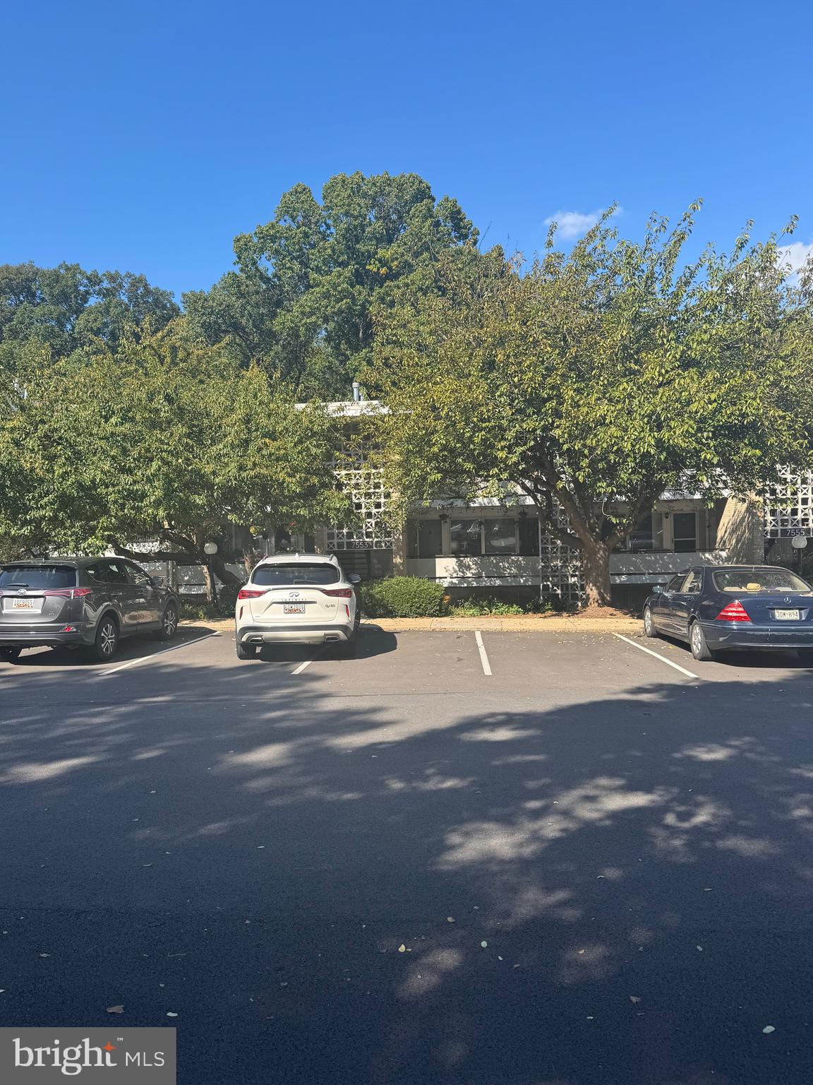 Real estate listing preview #2