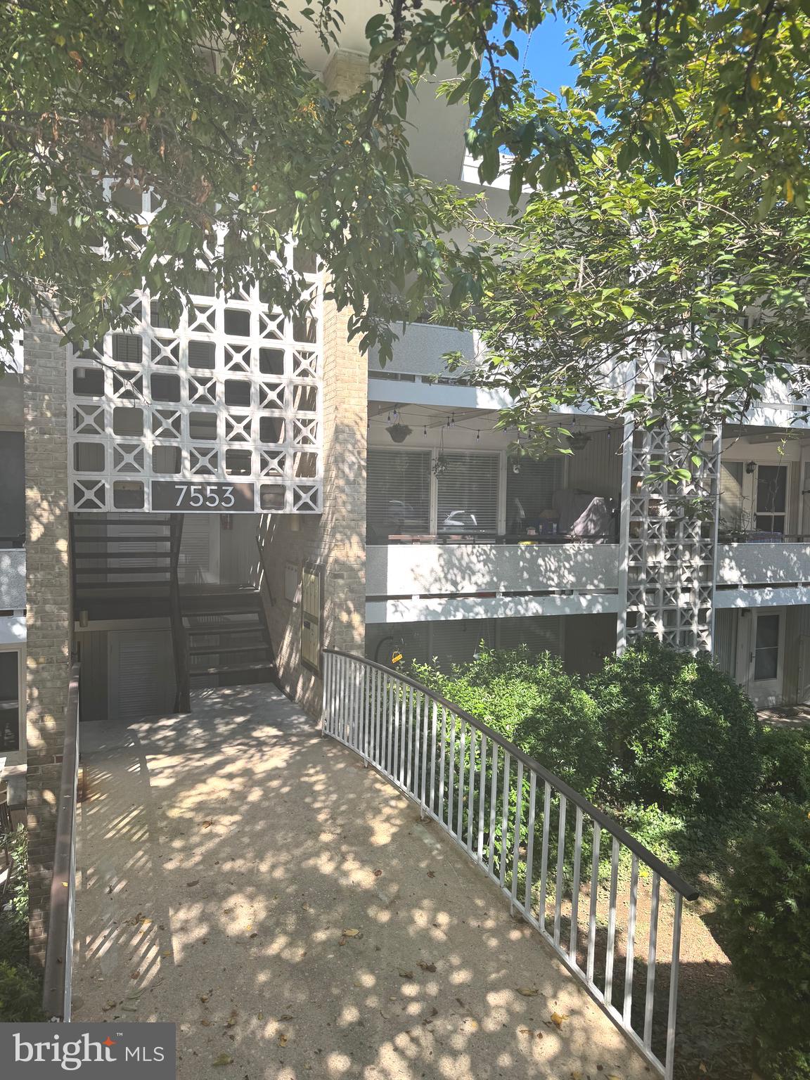 Real estate listing preview #1