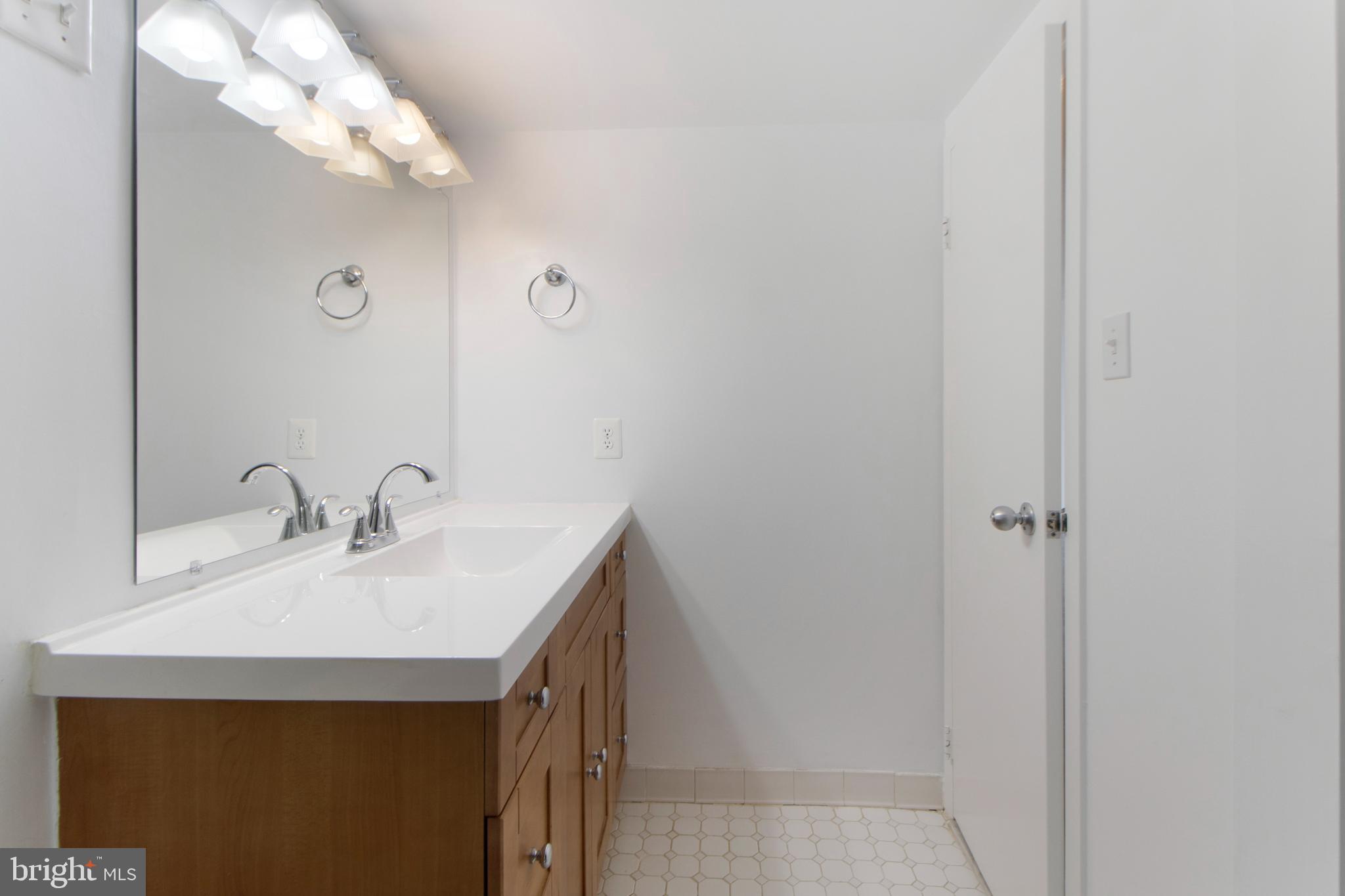 Real estate listing preview #13