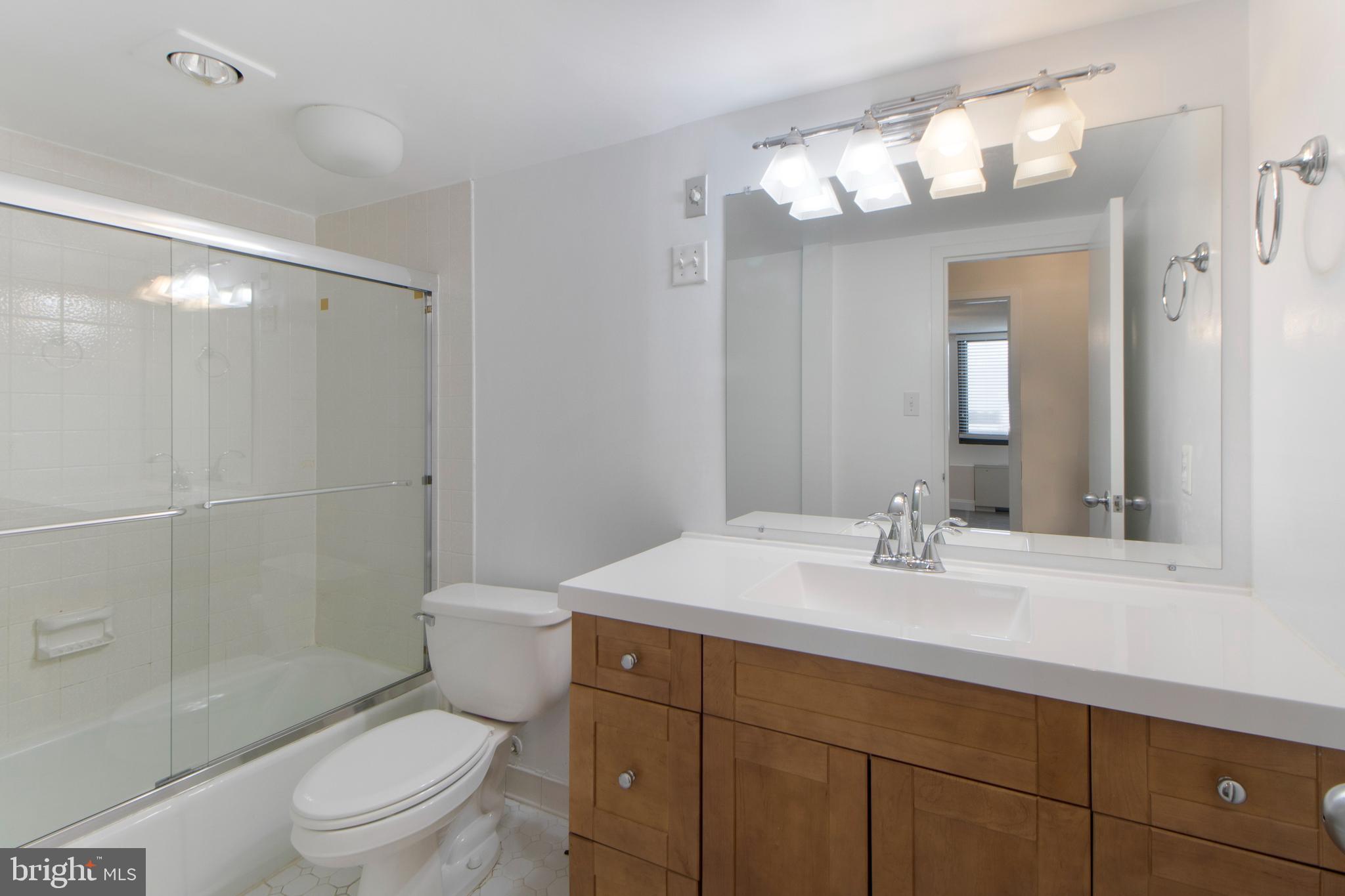 Real estate listing preview #12