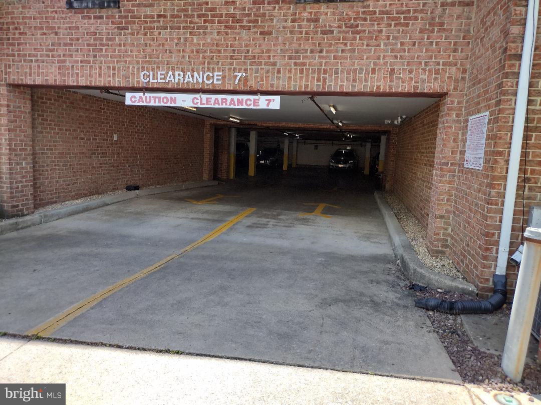 Real estate listing preview #10