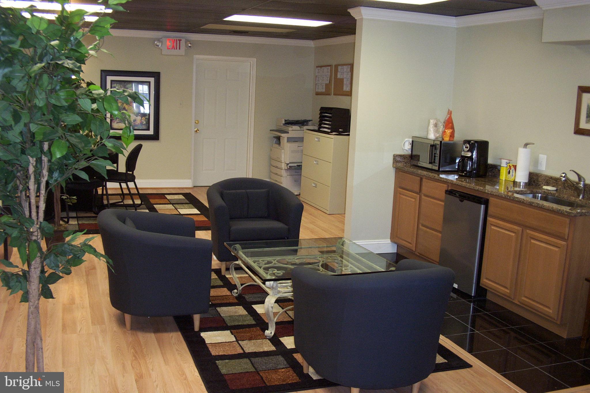 Real estate listing preview #4