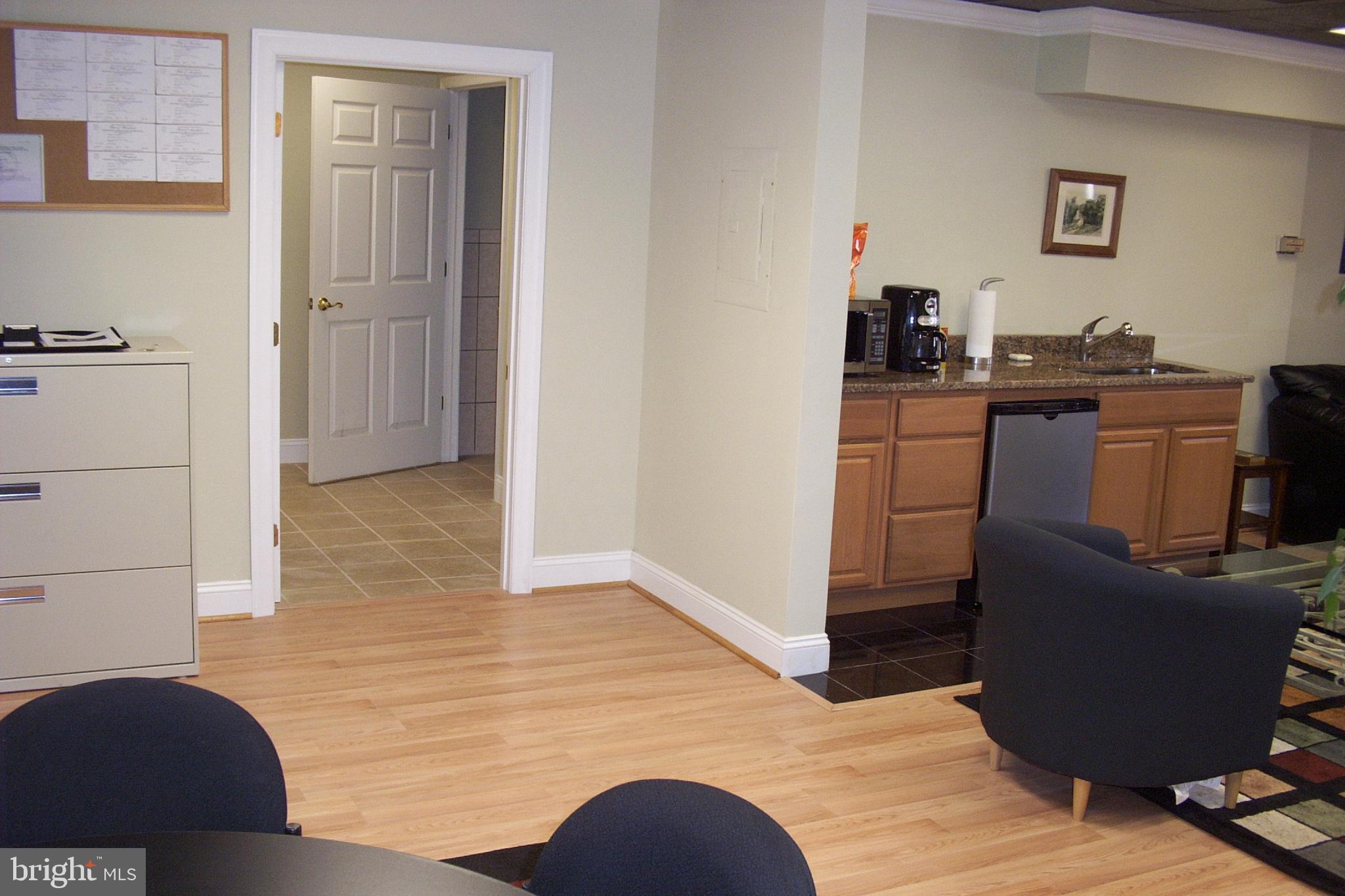 Real estate listing preview #9