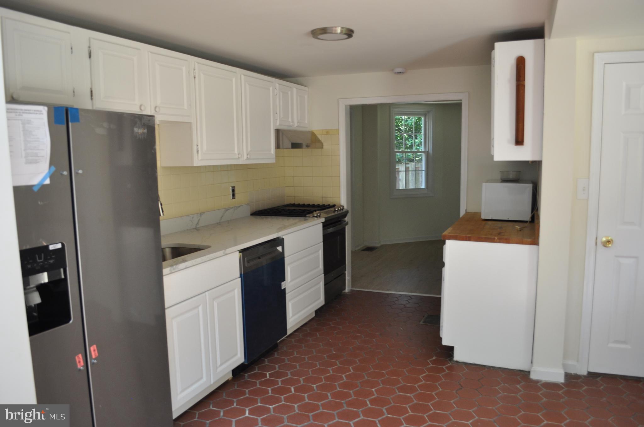 Real estate listing preview #9