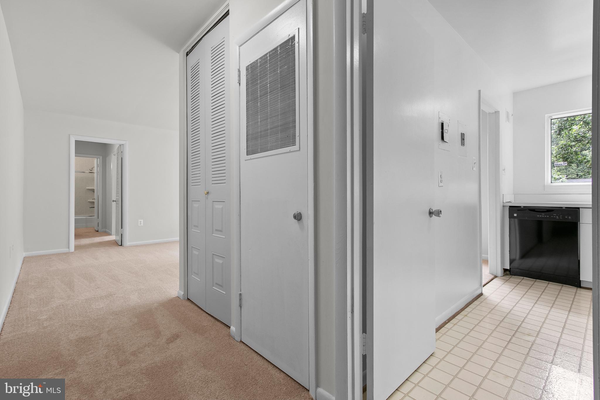 Real estate listing preview #7