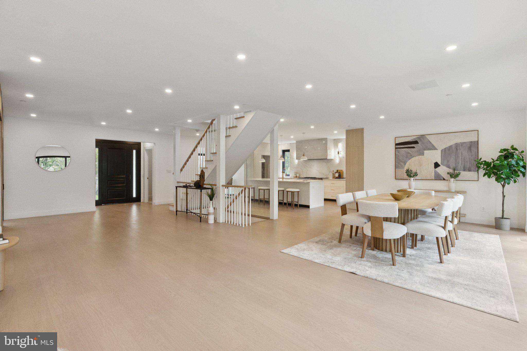 Real estate listing preview #3