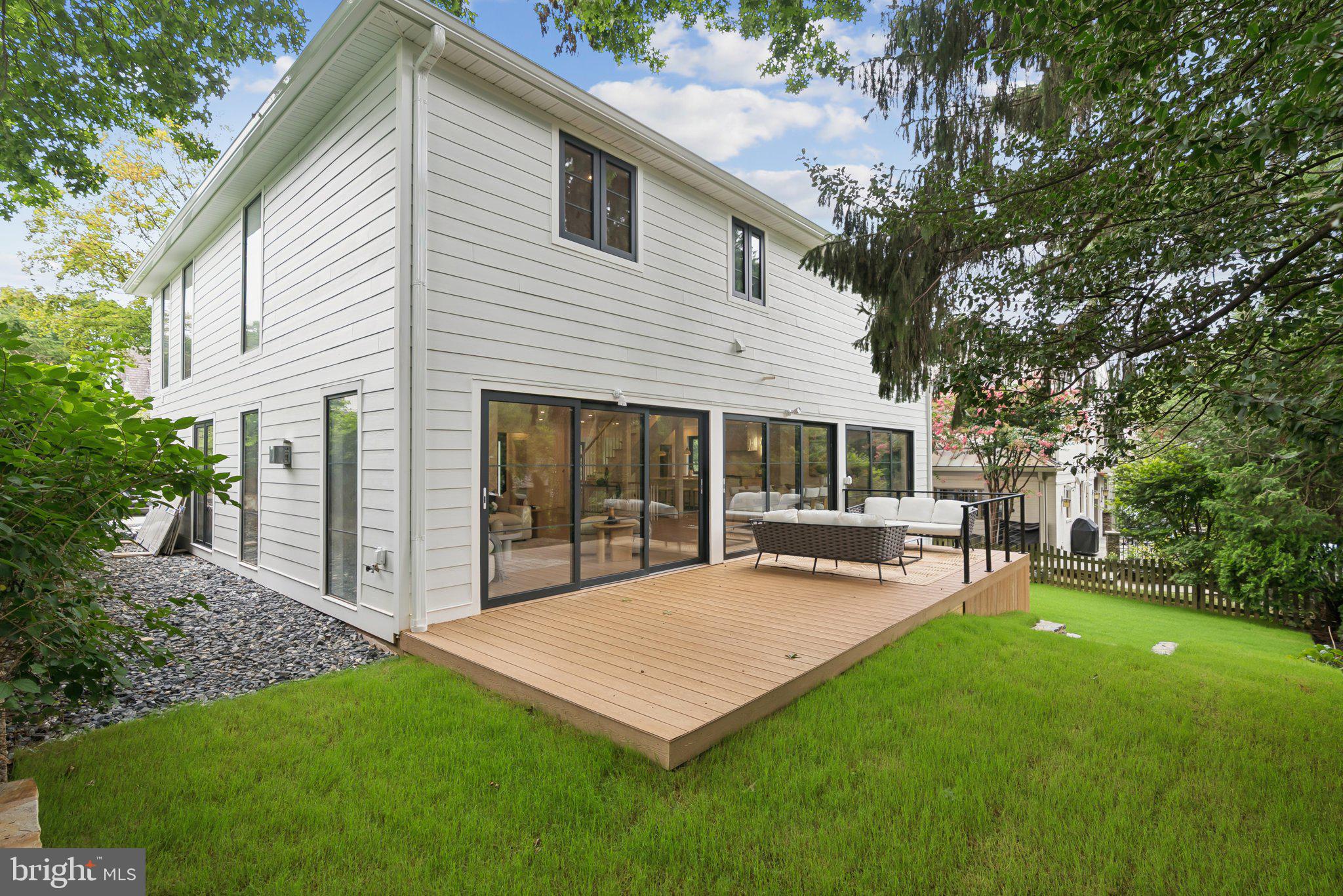 Real estate listing preview #7