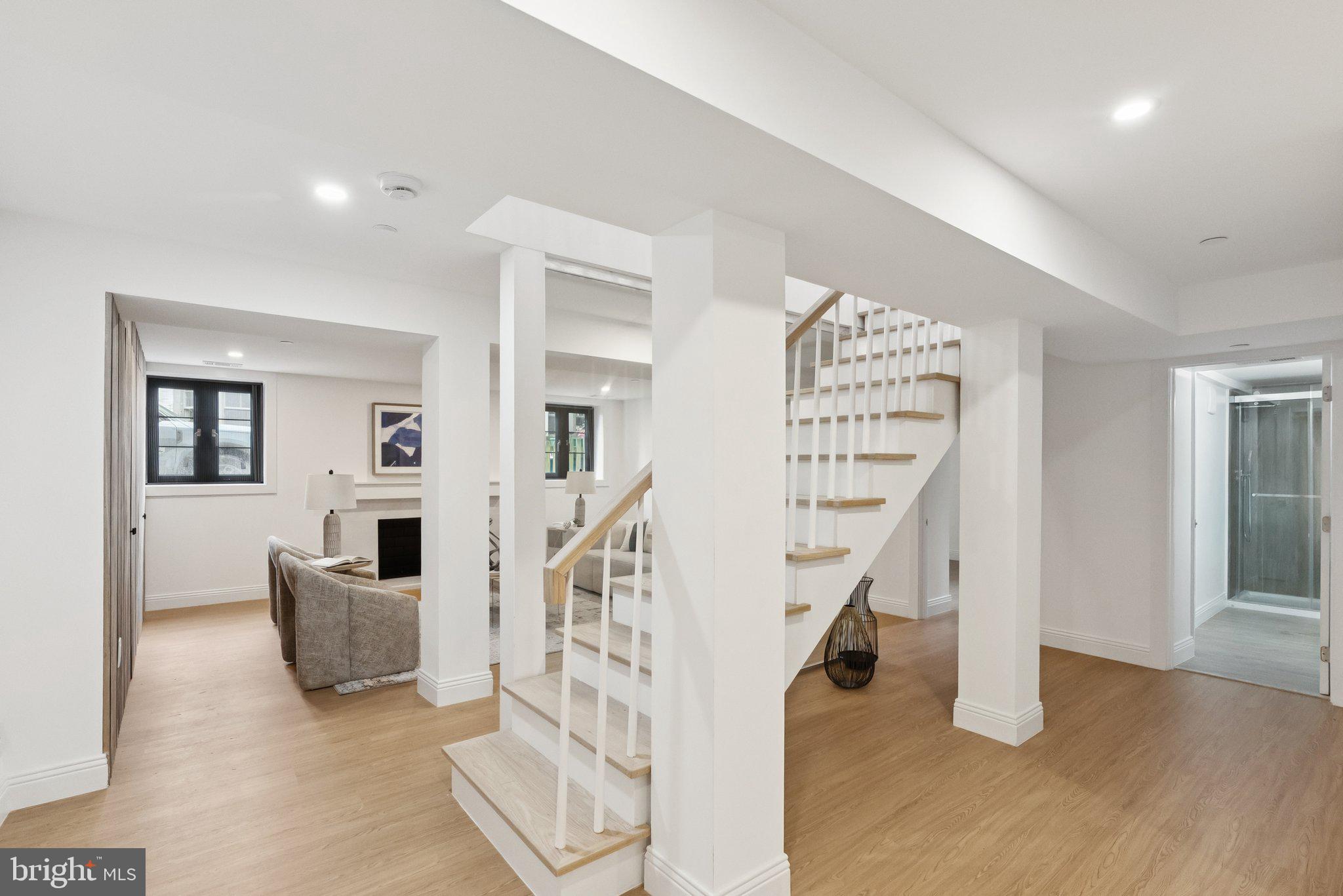 Real estate listing preview #32