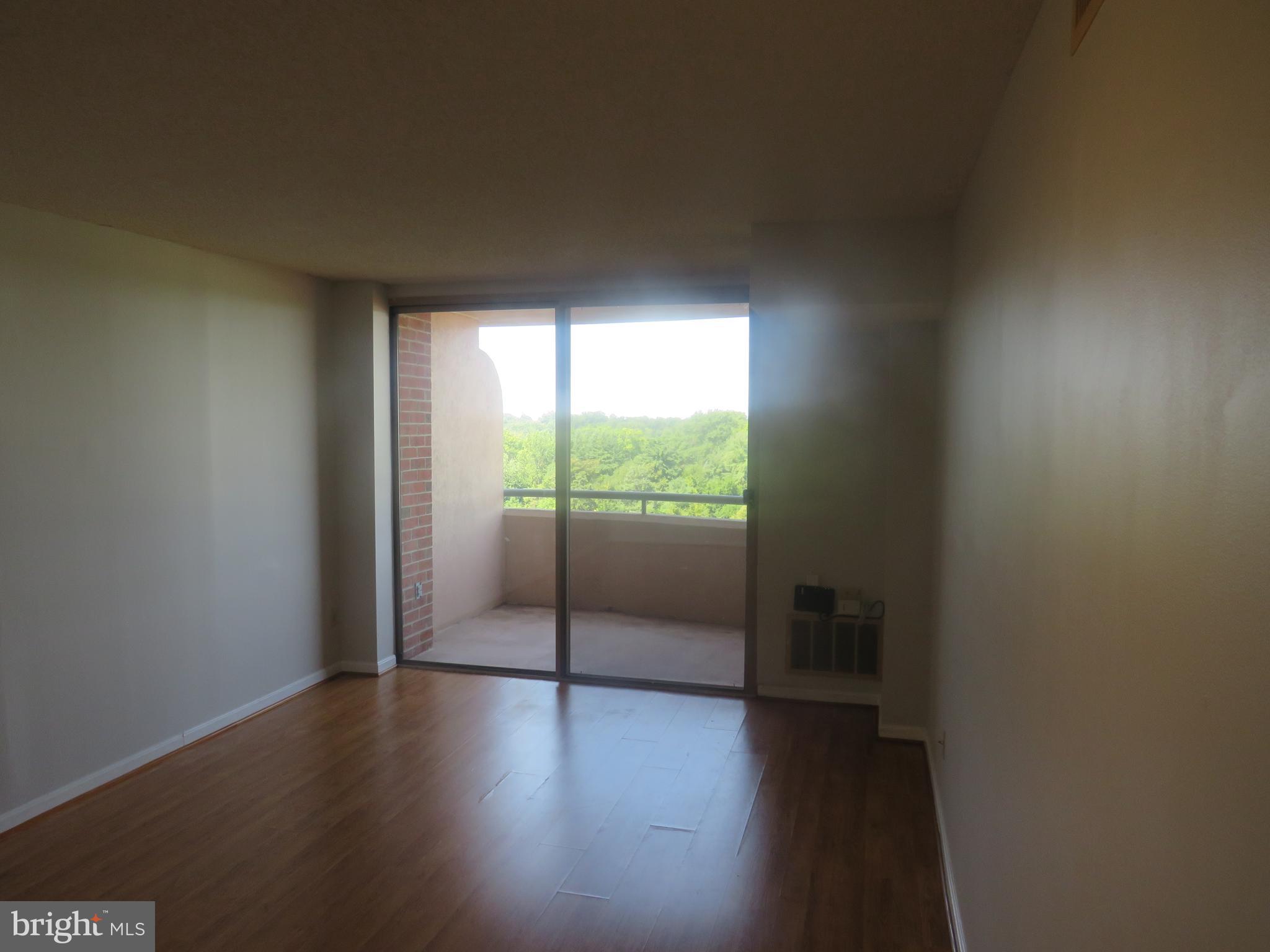 Real estate listing preview #2