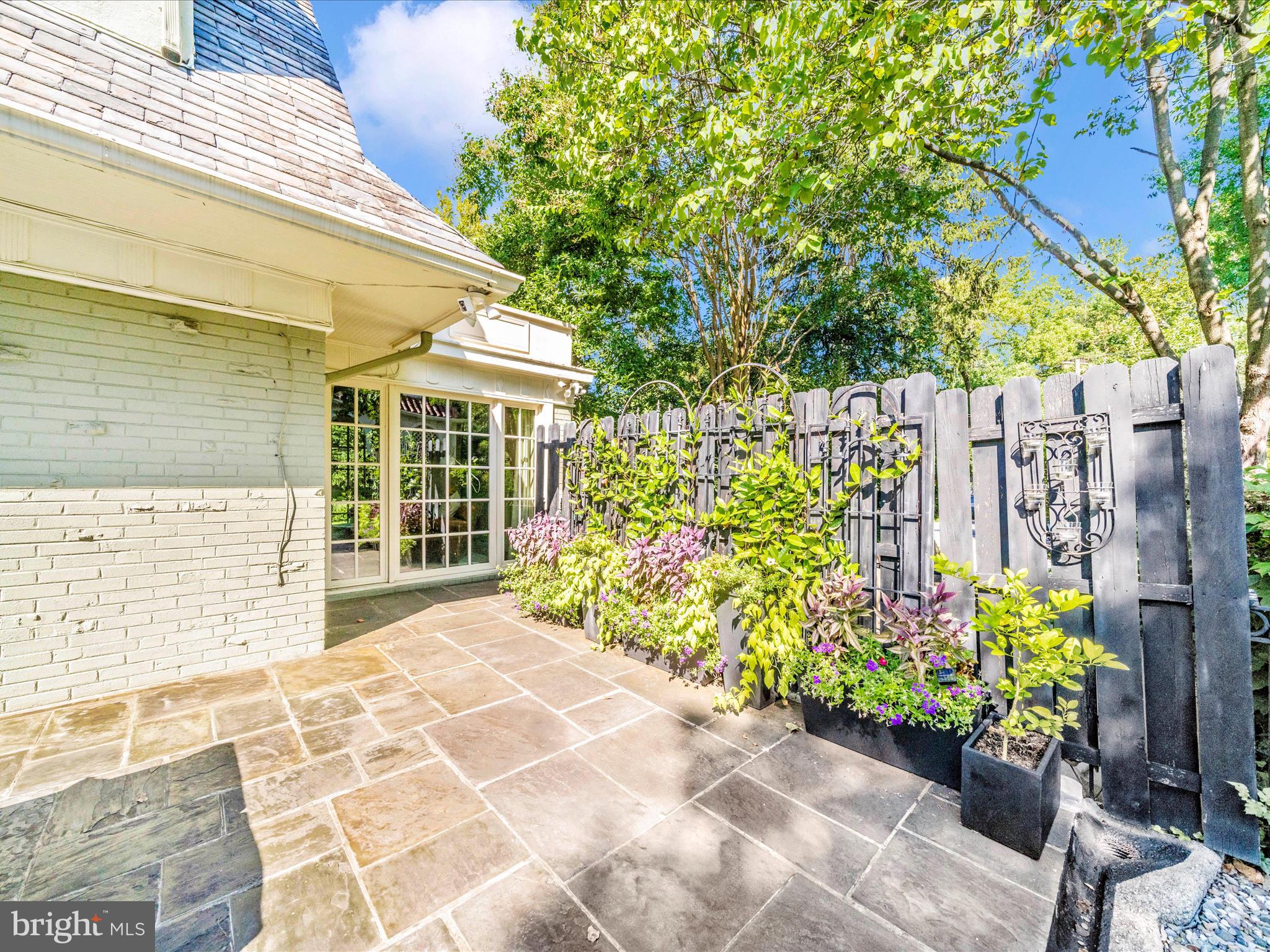 Real estate listing preview #47