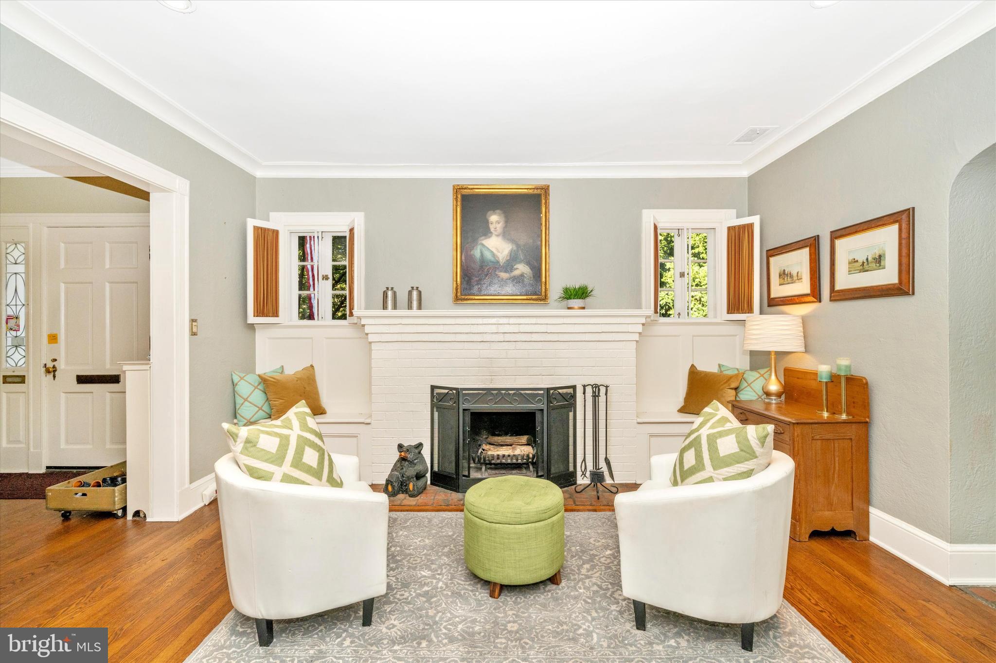 Real estate listing preview #8