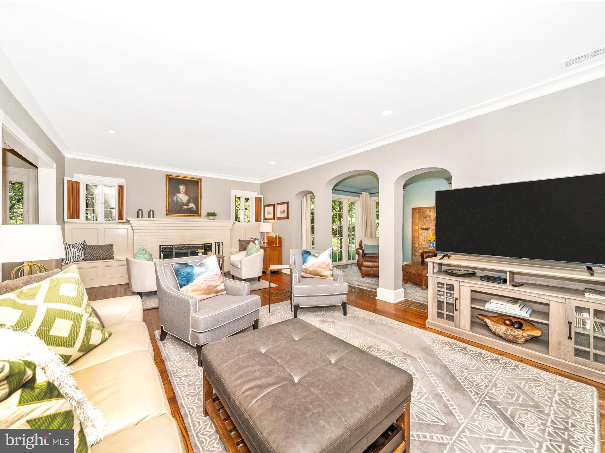 Real estate listing preview #9