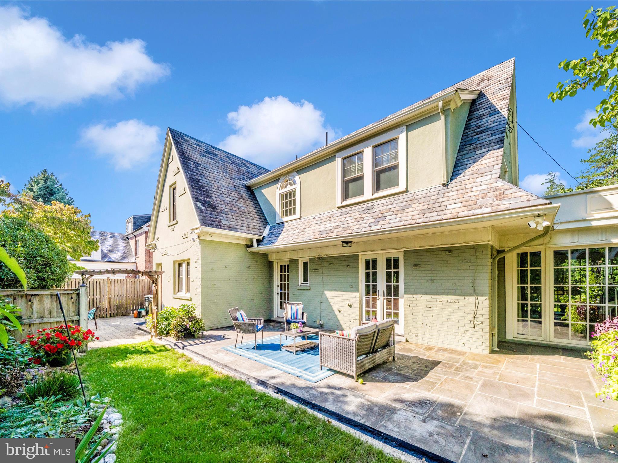 Real estate listing preview #3