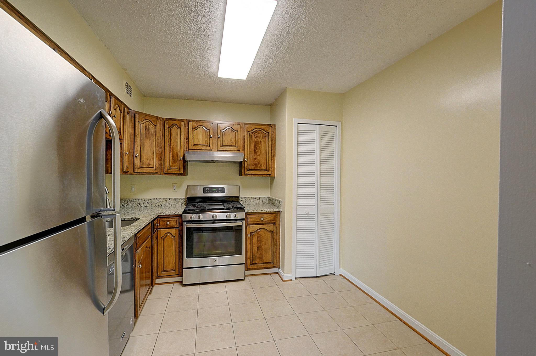 Real estate listing preview #12