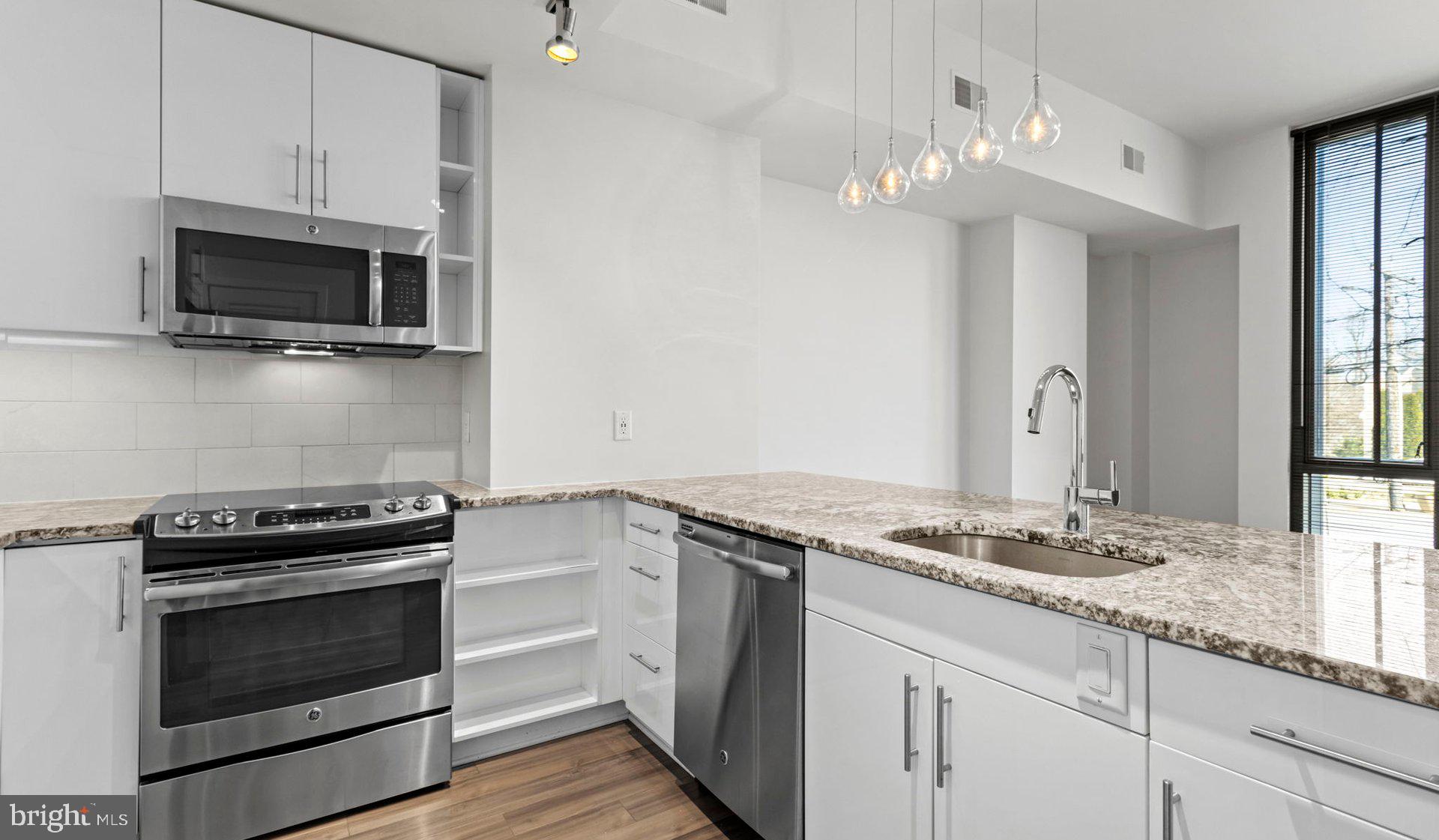 Real estate listing preview #132