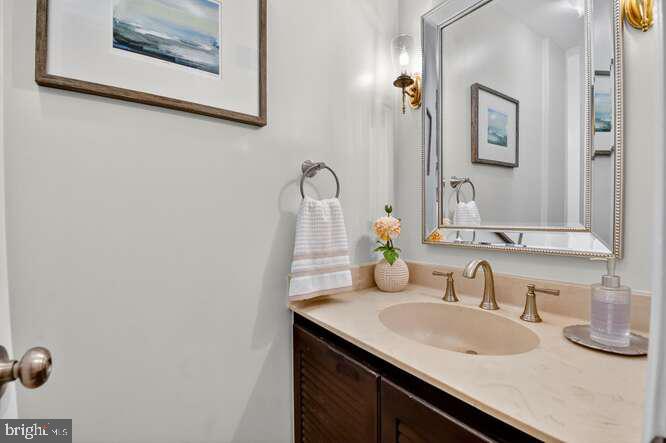 Real estate listing preview #11