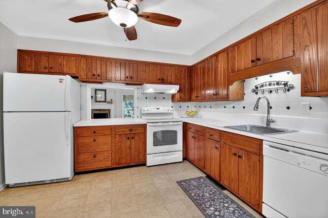 Real estate listing preview #12