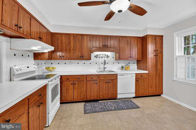 Real estate listing preview #13