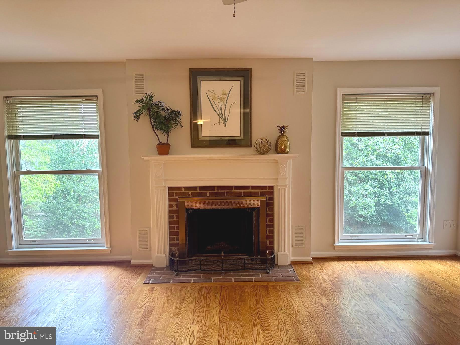 Real estate listing preview #7