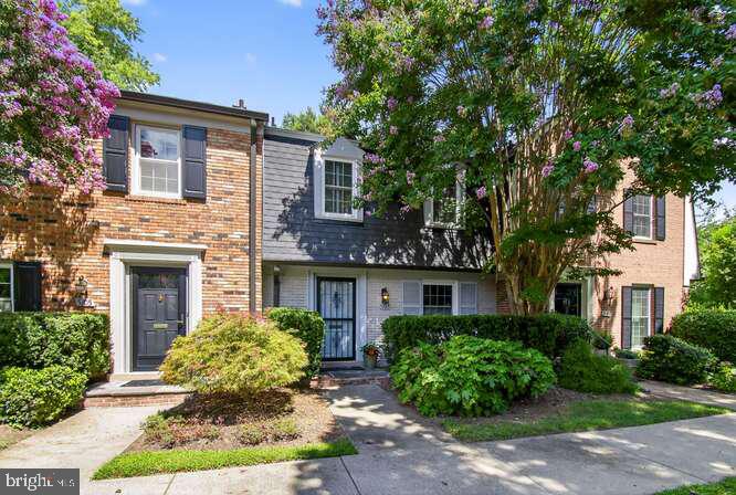 Real estate listing preview #1