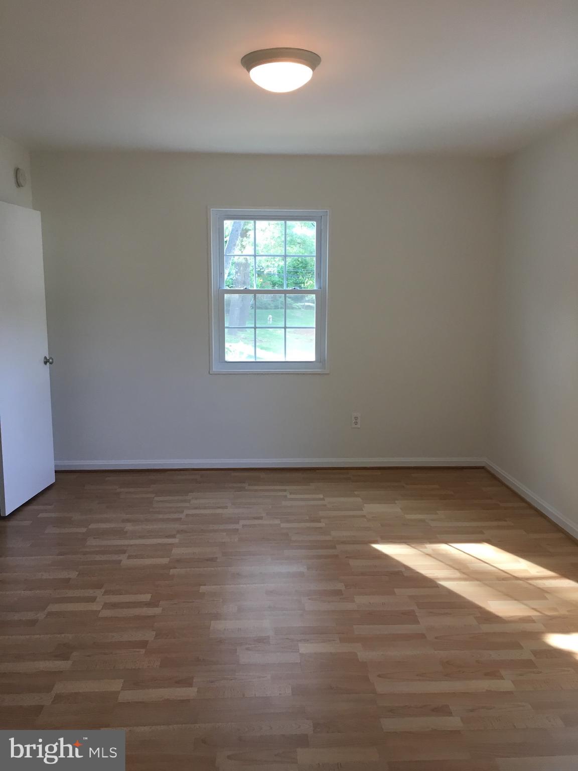 Real estate listing preview #15