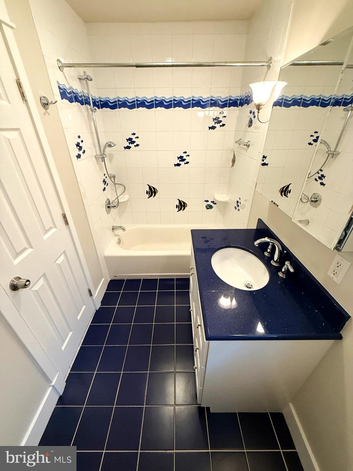 Real estate listing preview #24