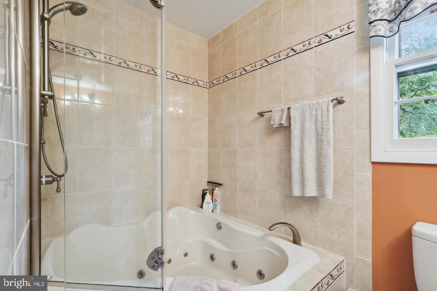 Real estate listing preview #15