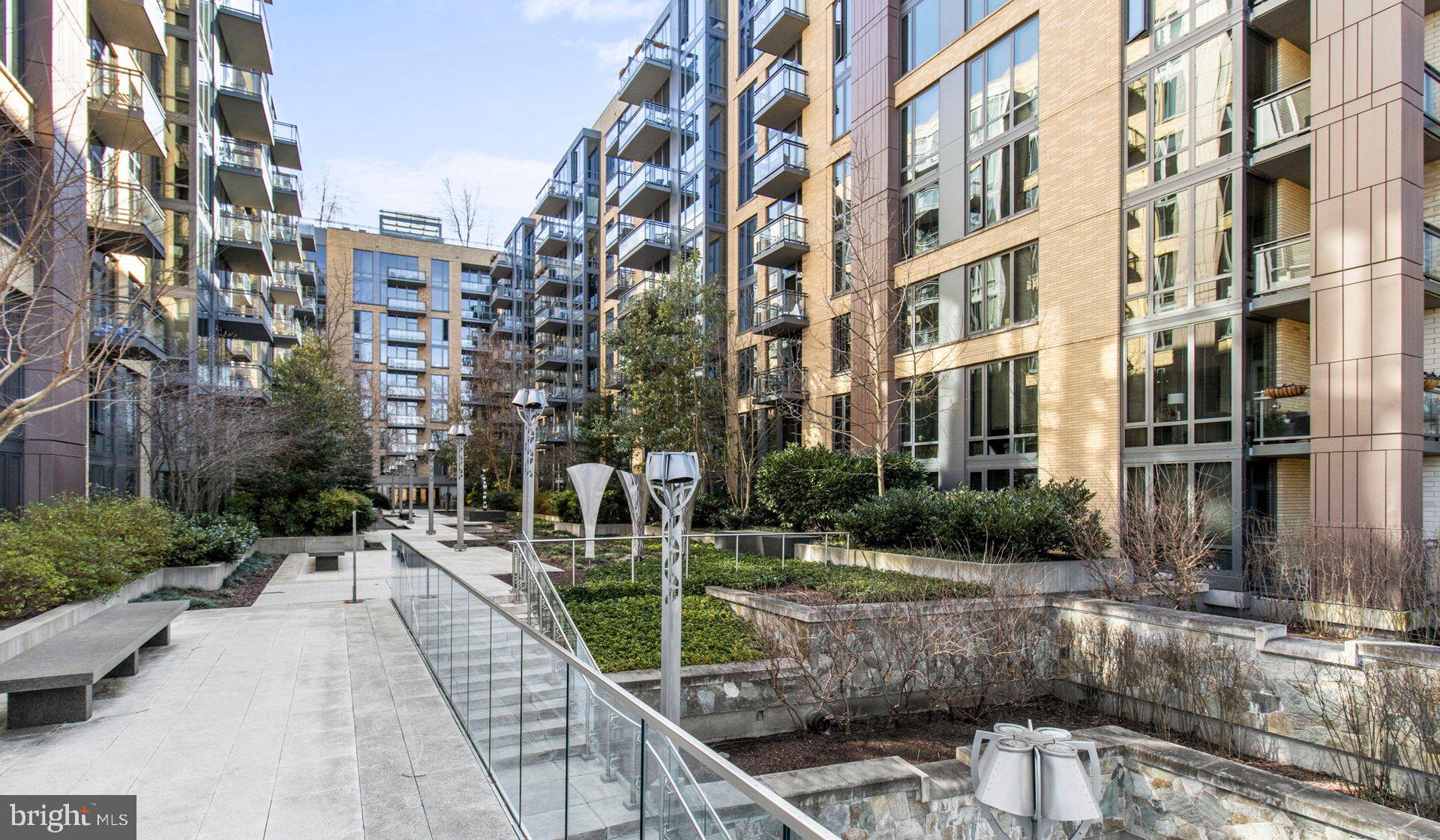 Real estate listing preview #1