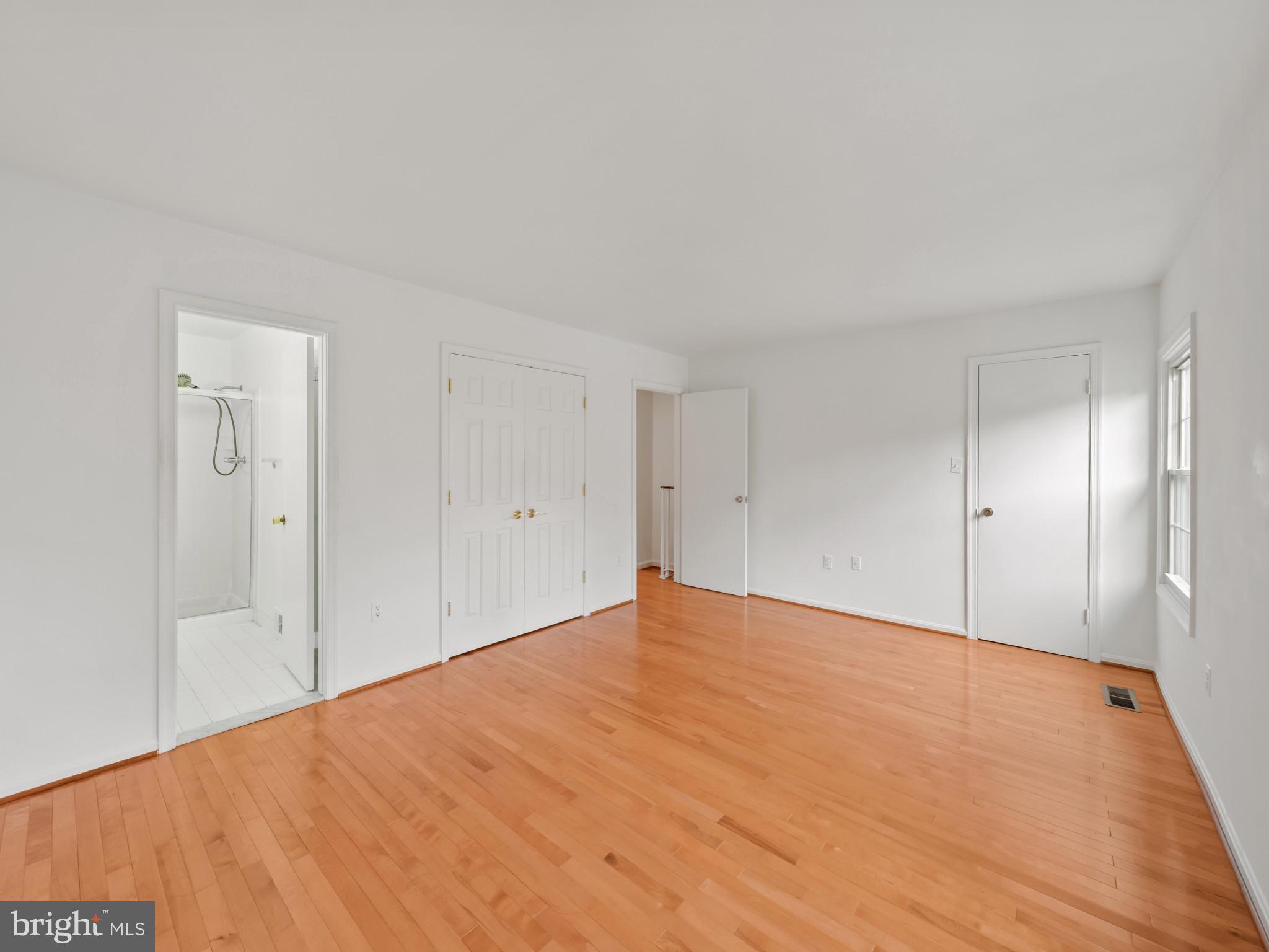 Real estate listing preview #17