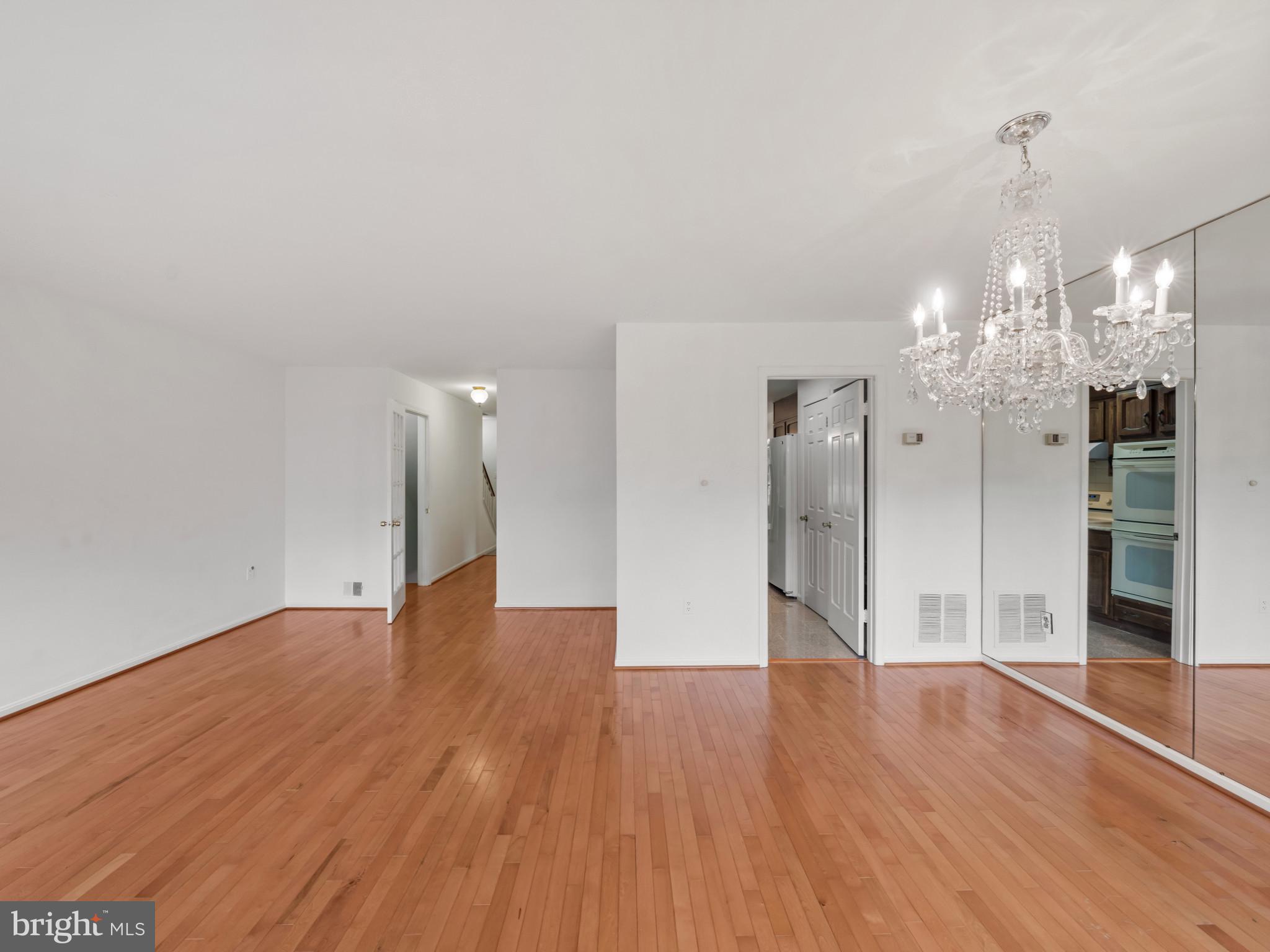 Real estate listing preview #13