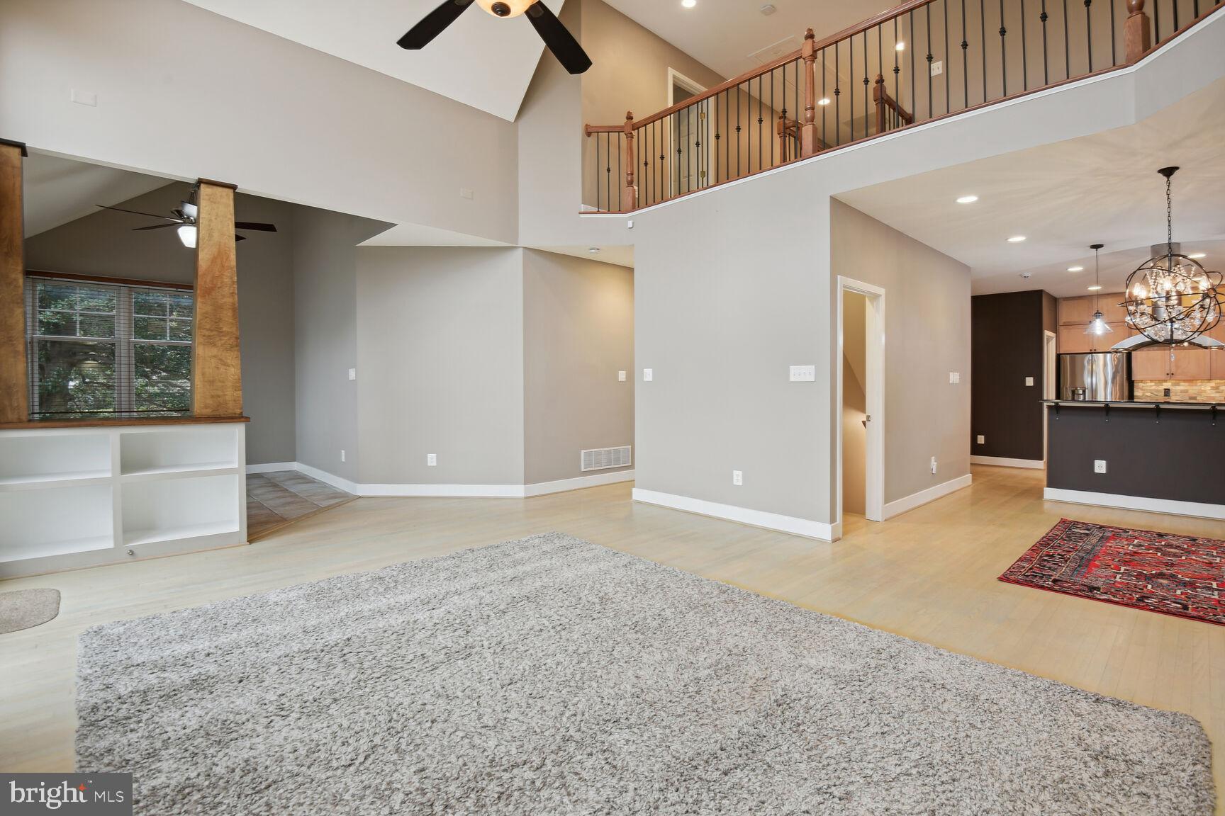 Real estate listing preview #12