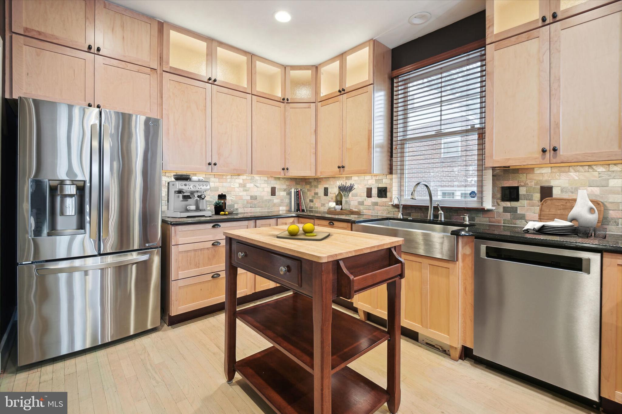 Real estate listing preview #6