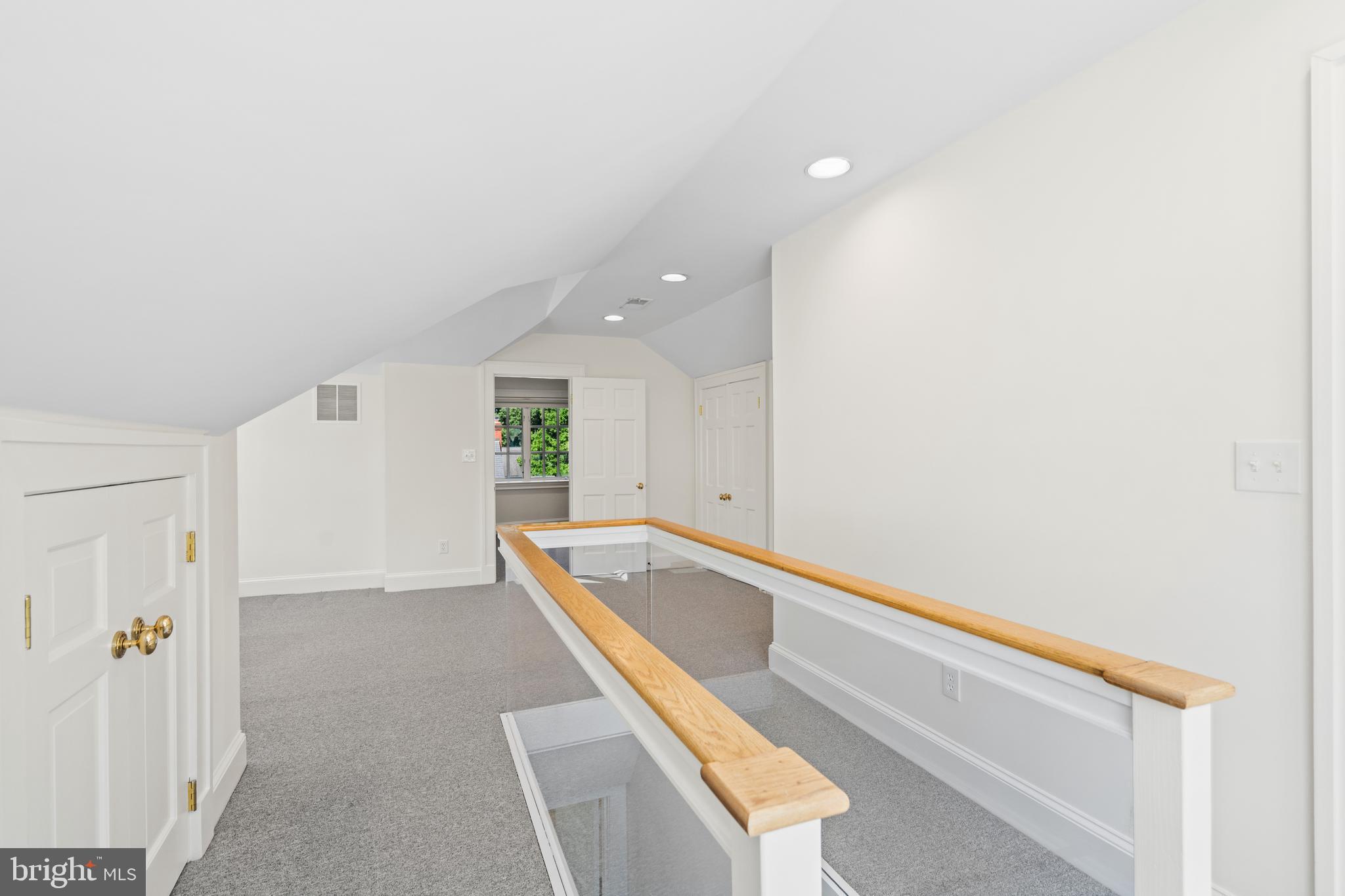 Real estate listing preview #46