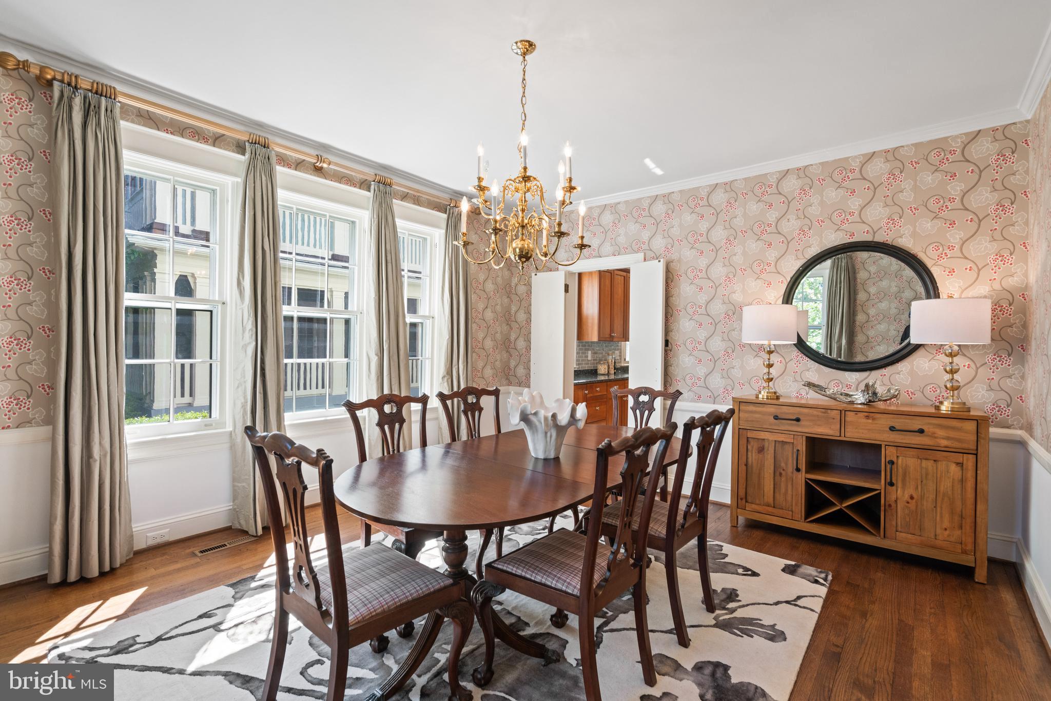 Real estate listing preview #12