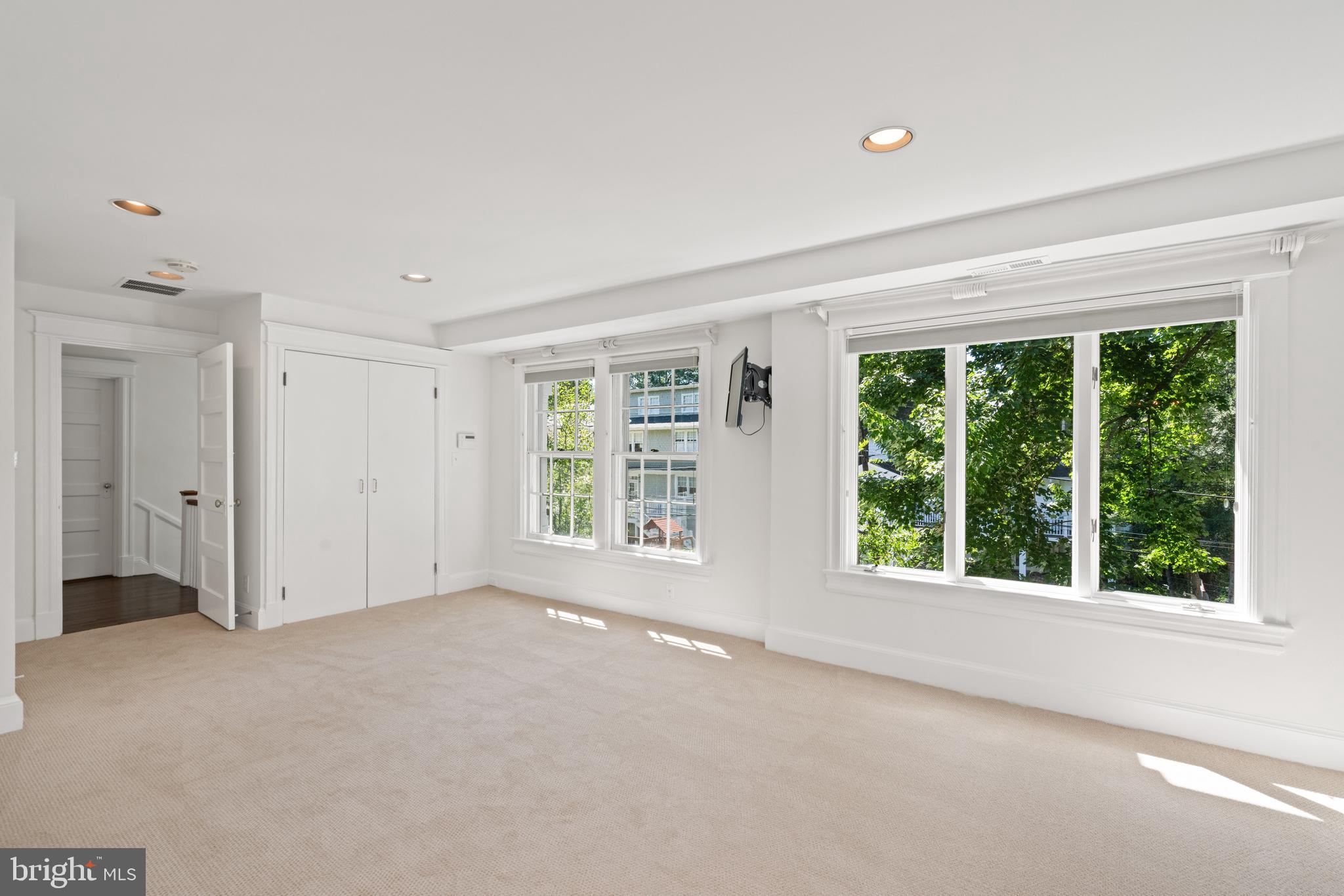 Real estate listing preview #33