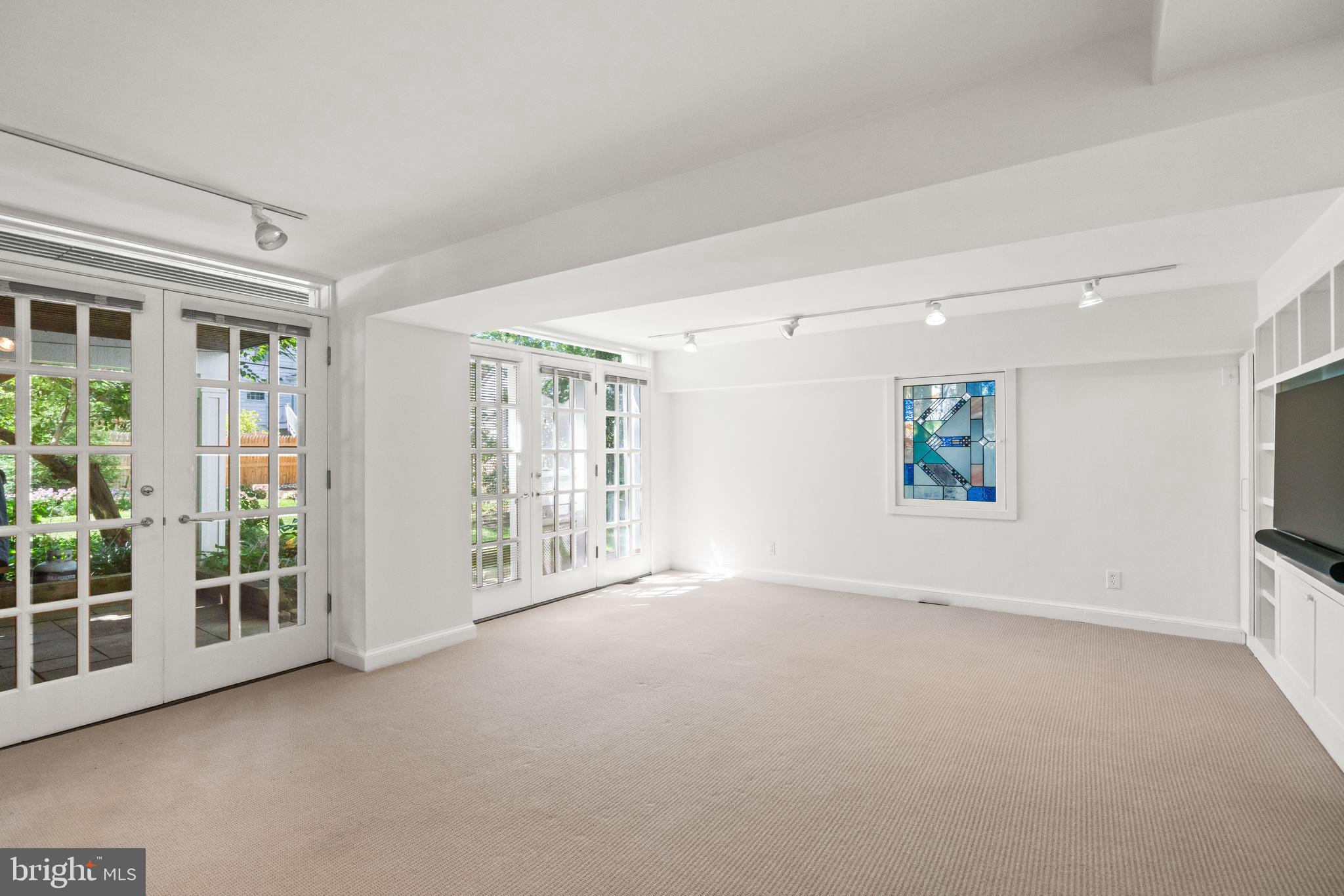 Real estate listing preview #53