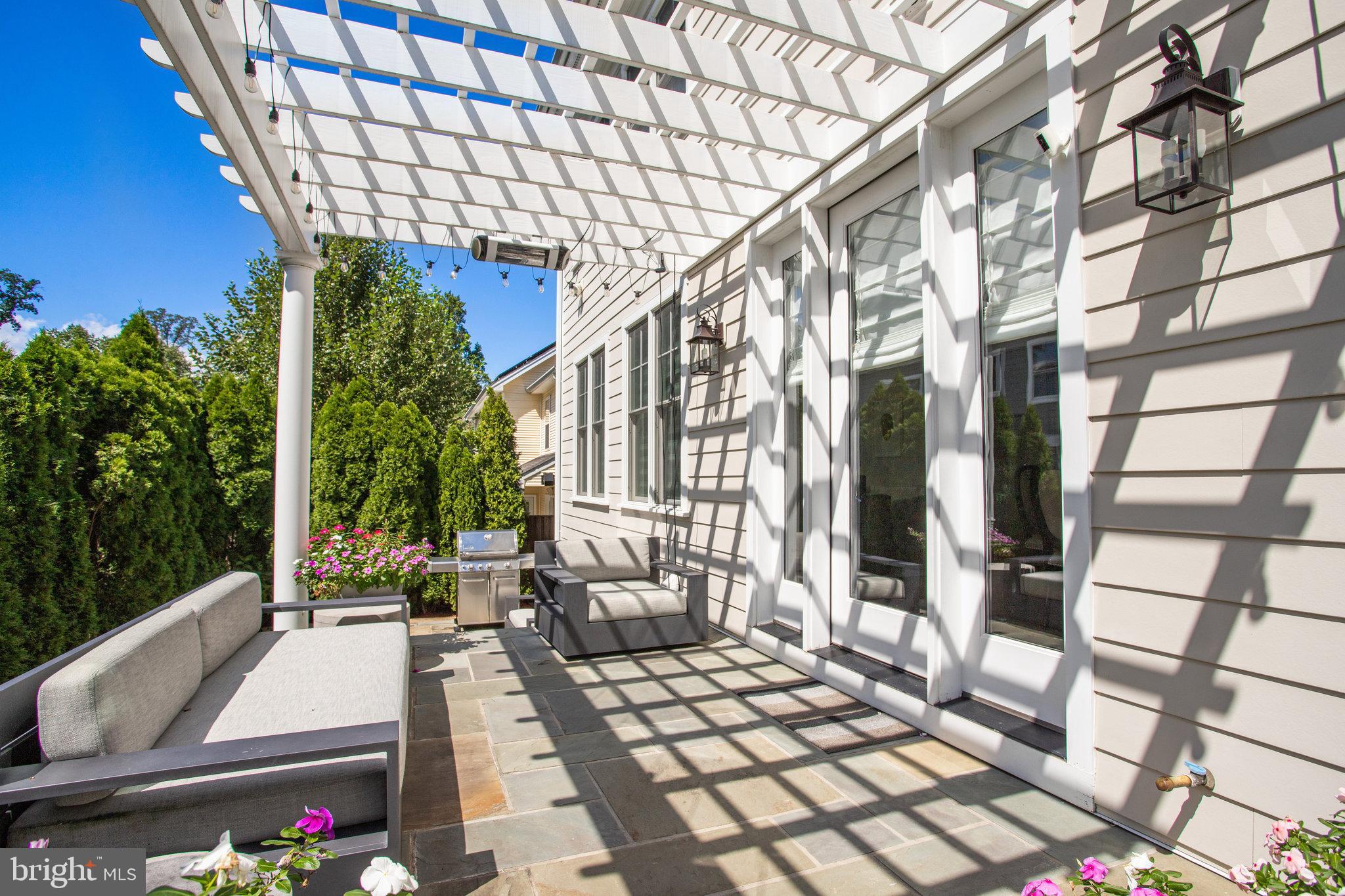 Real estate listing preview #32