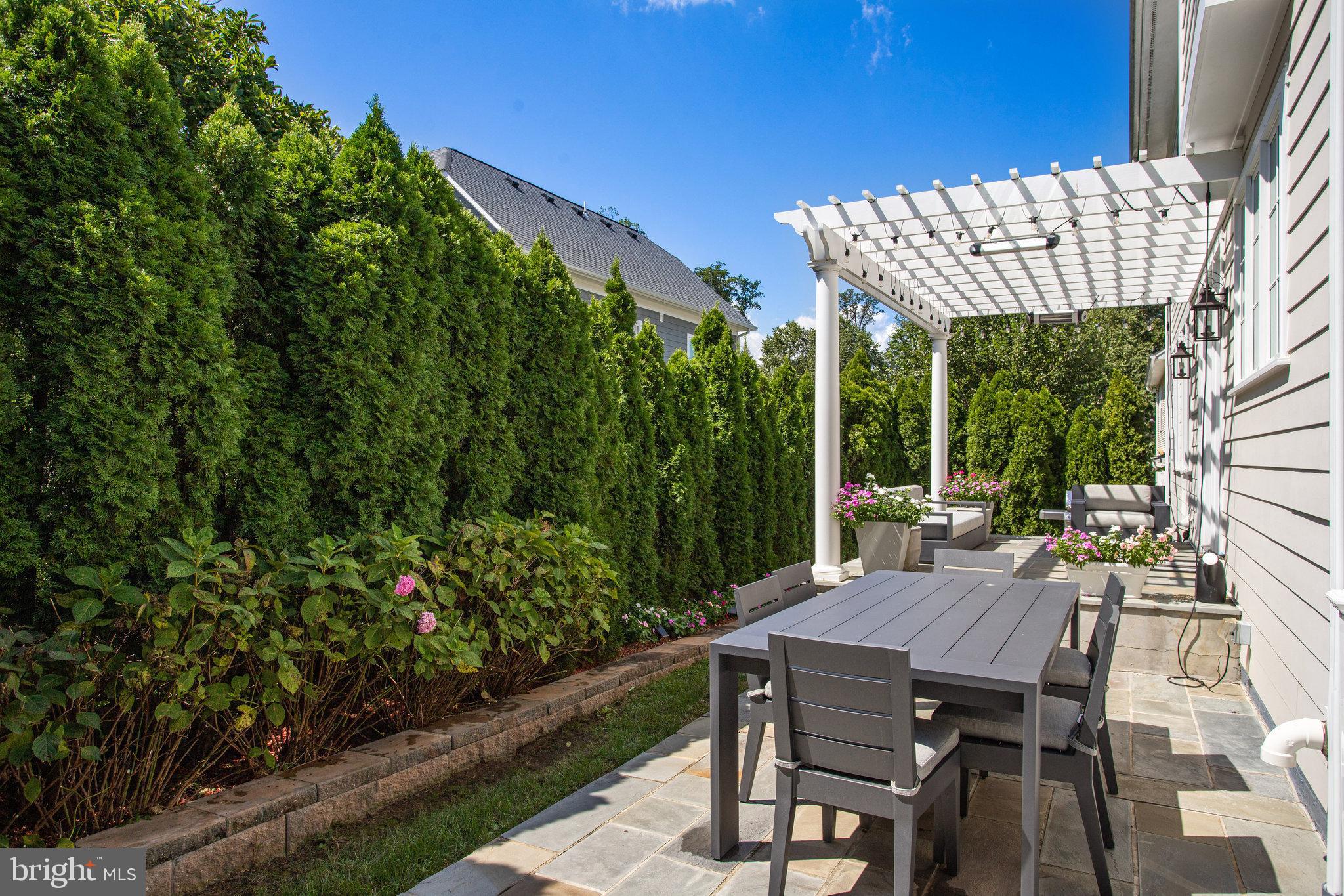 Real estate listing preview #35