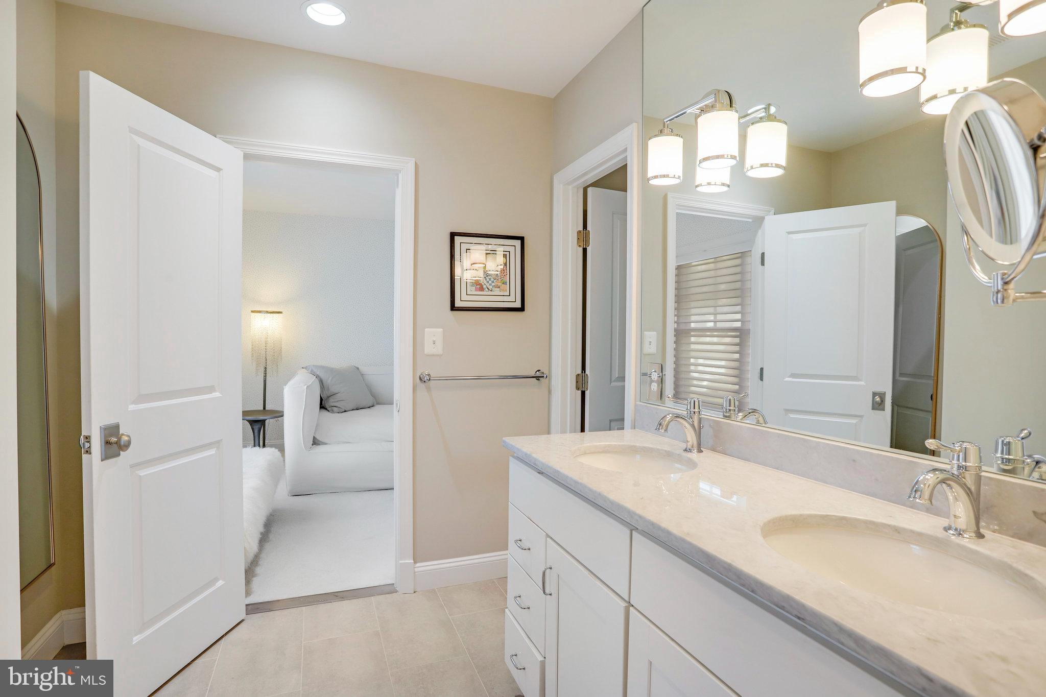 Real estate listing preview #17