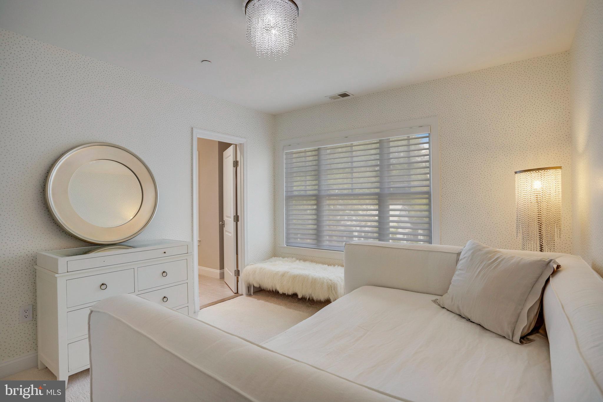 Real estate listing preview #19