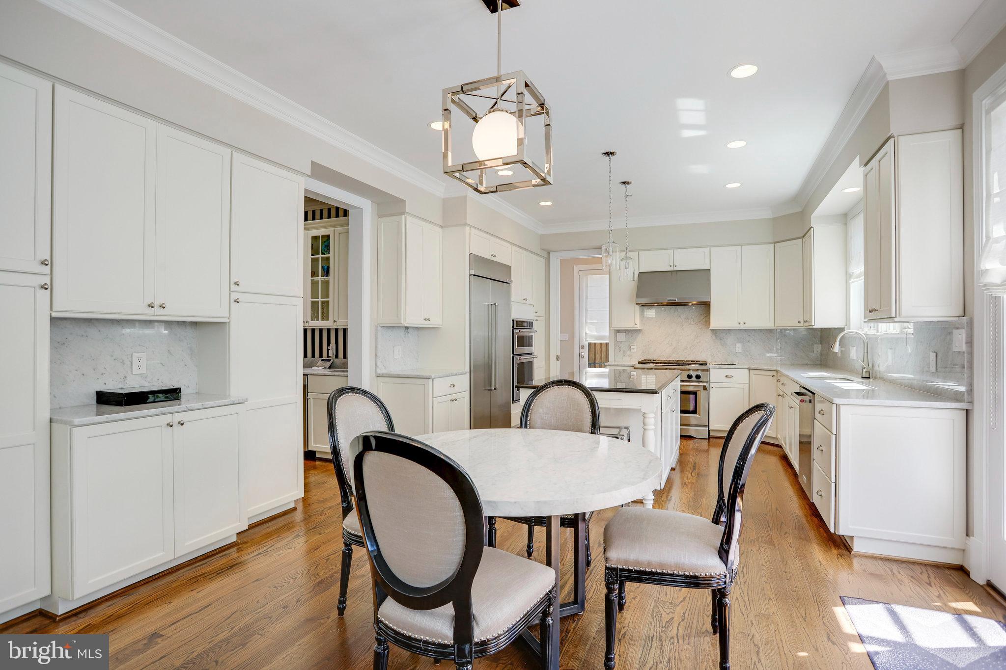 Real estate listing preview #6