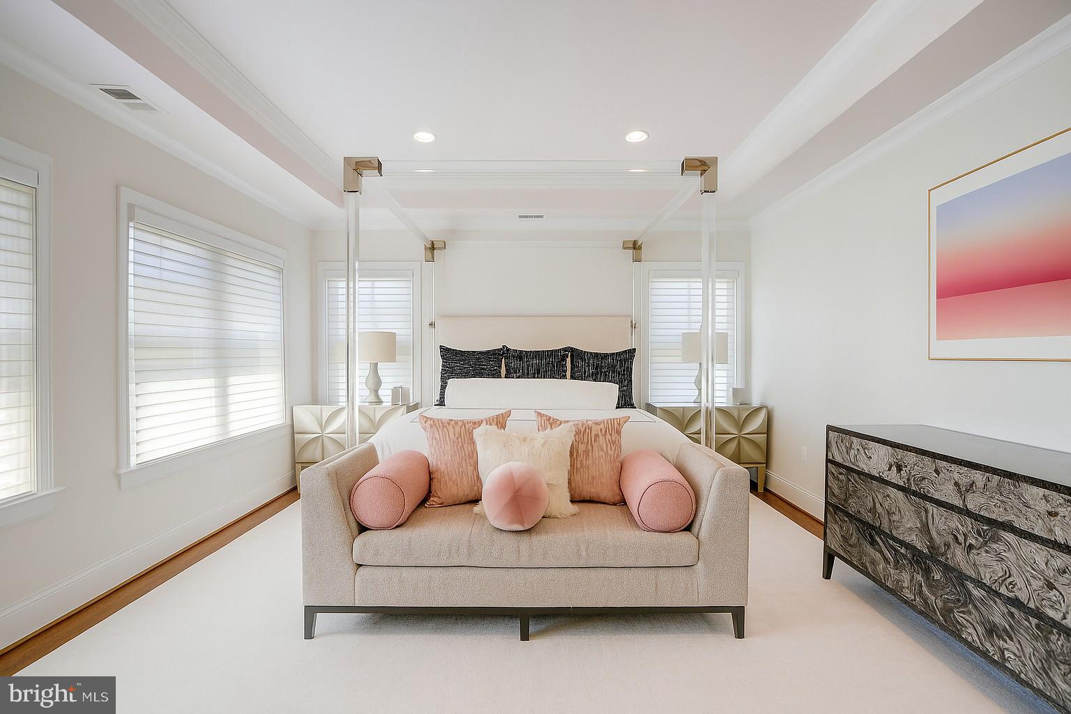 Real estate listing preview #11