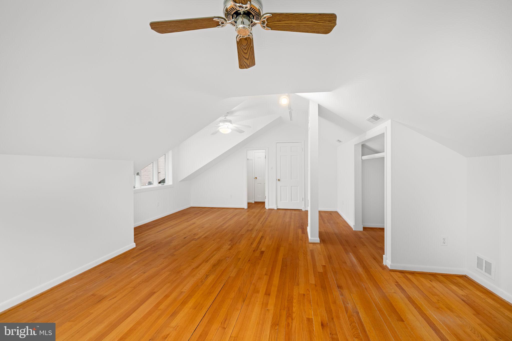 Real estate listing preview #23