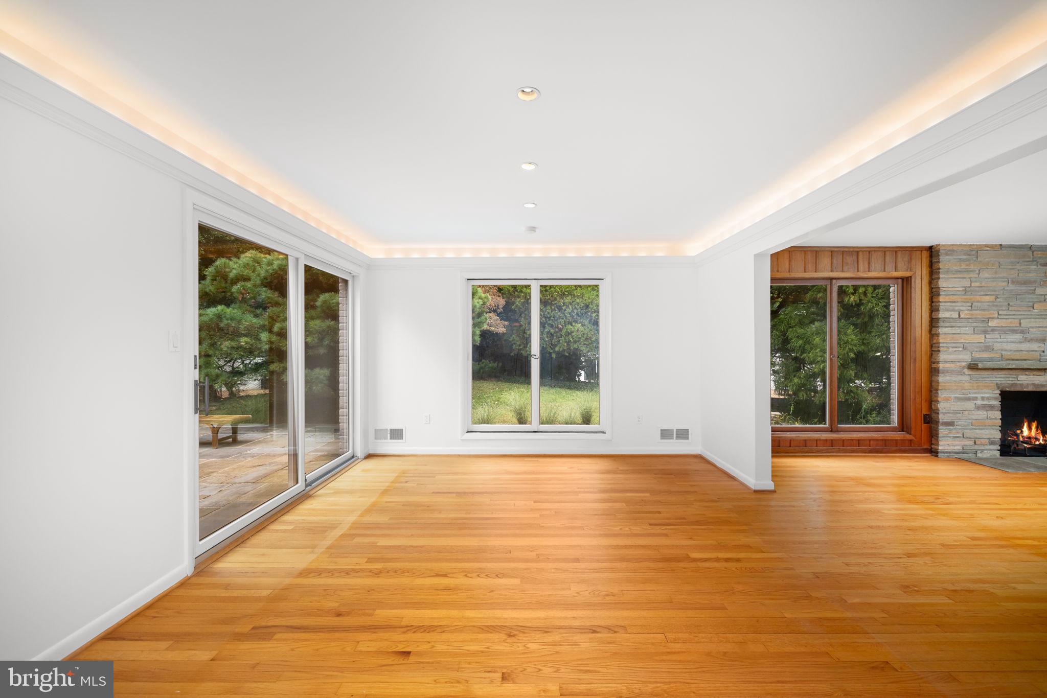 Real estate listing preview #16