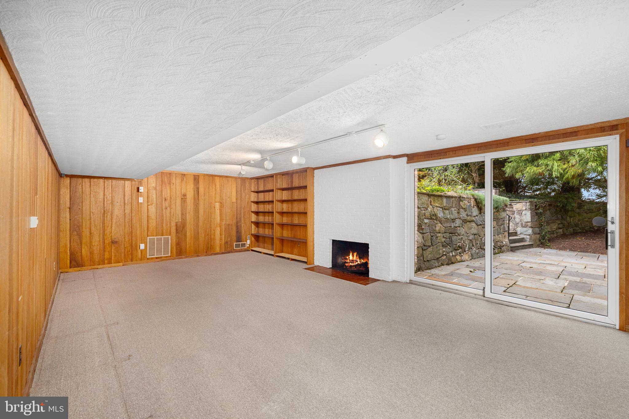 Real estate listing preview #25