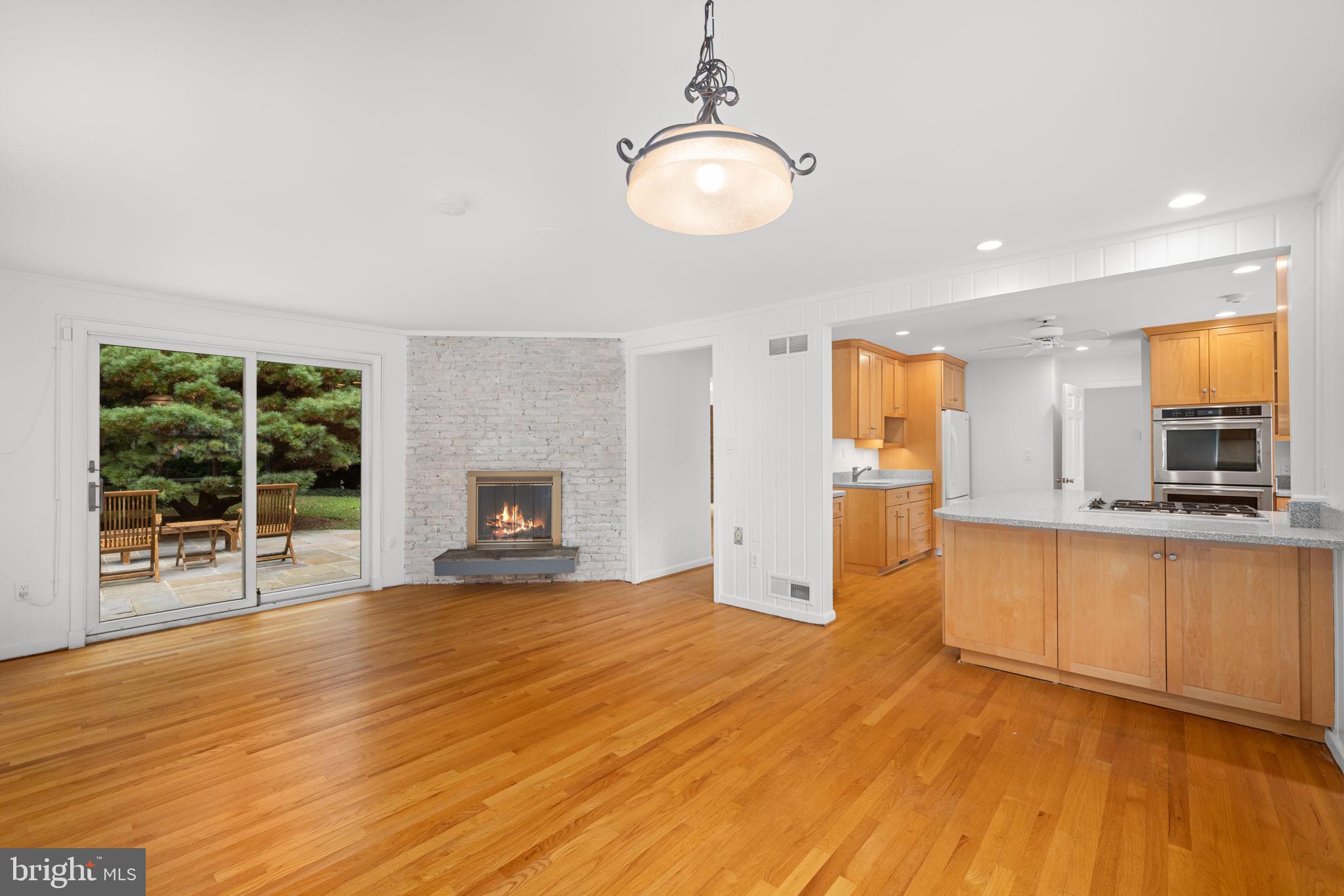 Real estate listing preview #11