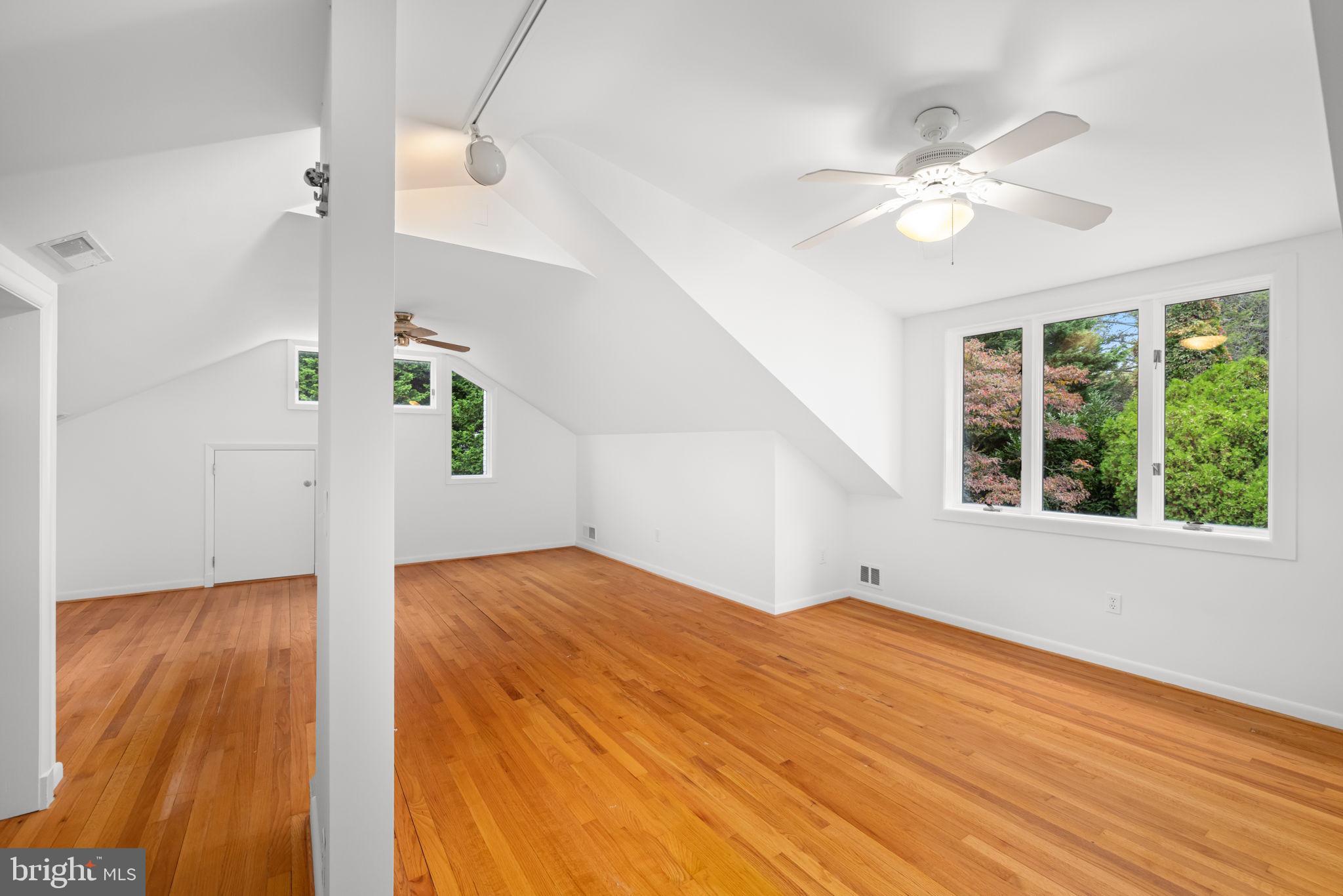 Real estate listing preview #22