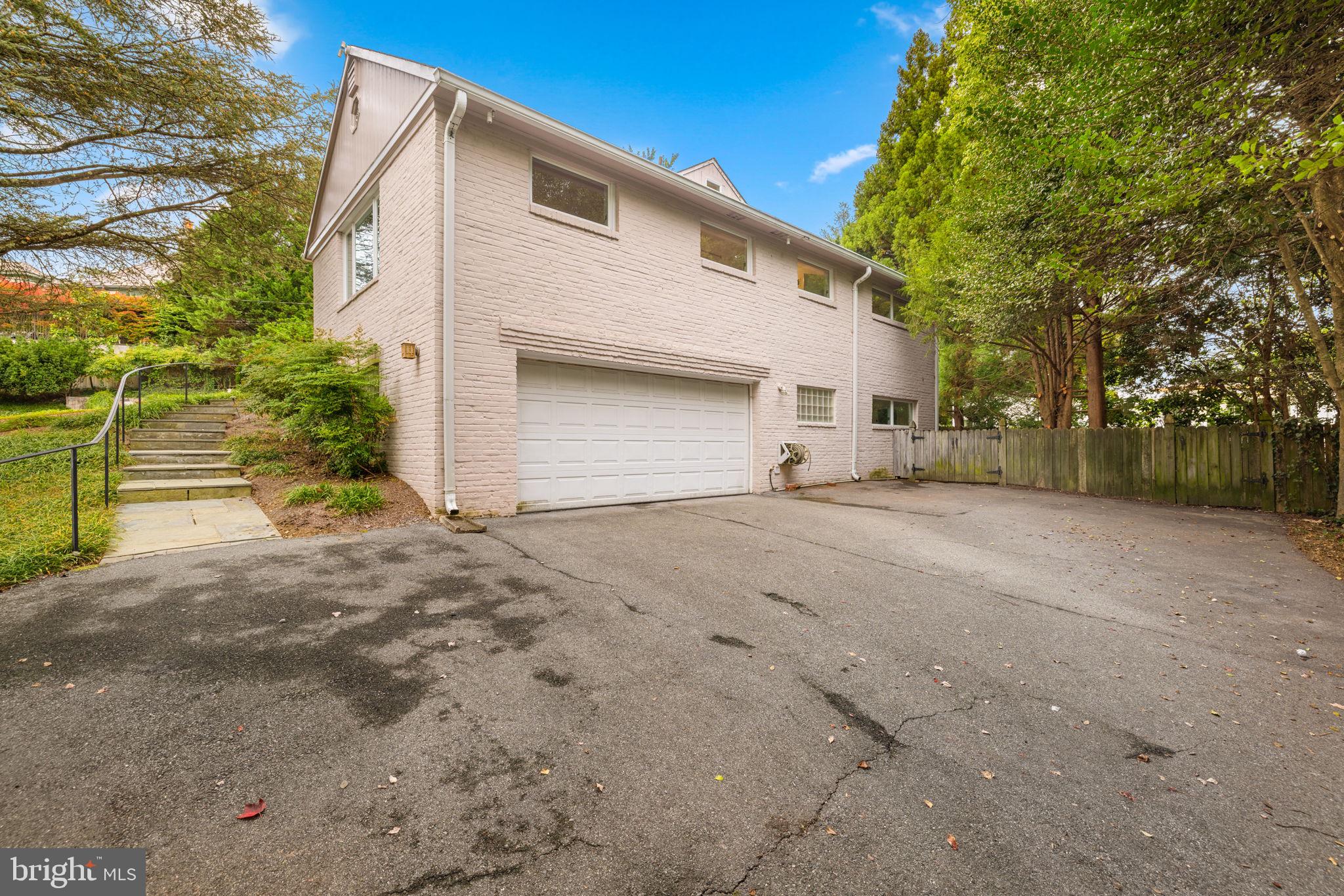 Real estate listing preview #42