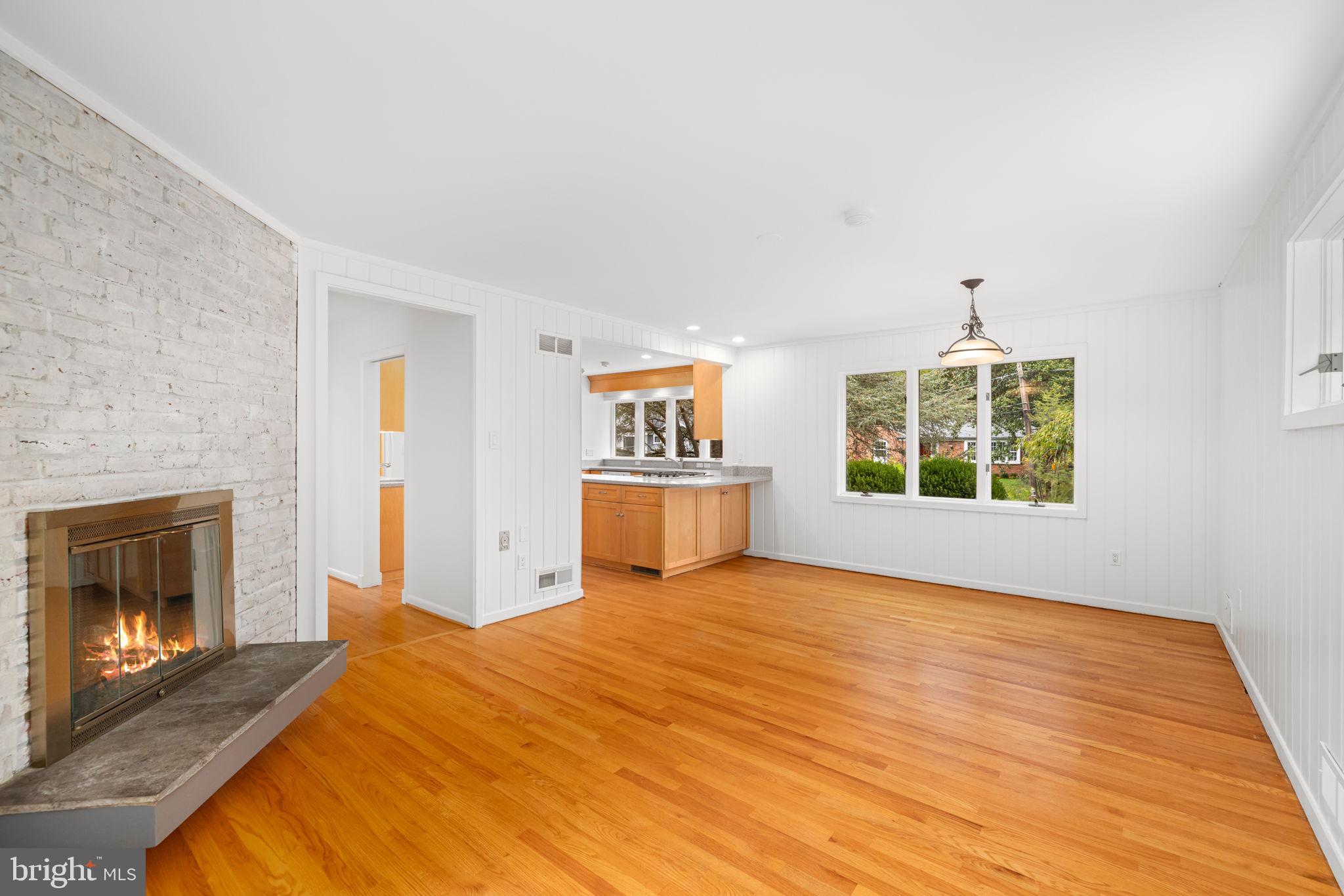 Real estate listing preview #10